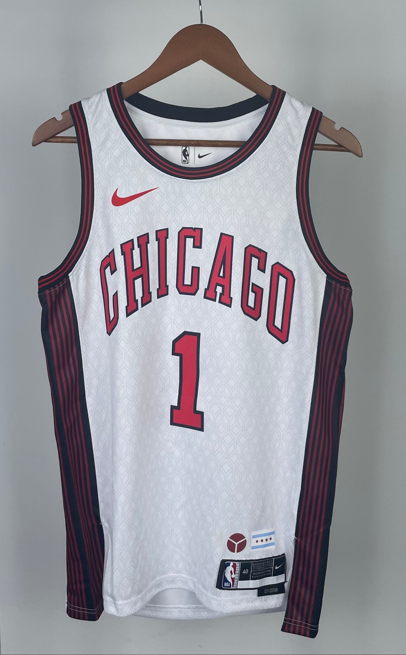 Chicago Bulls — Derrick Rose #1 City Edition Jersey (White)