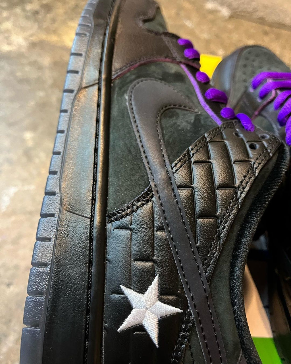 SB Dunk Low – Design-Inspired "First Aves" Custom Tribute Build SBDNK-092