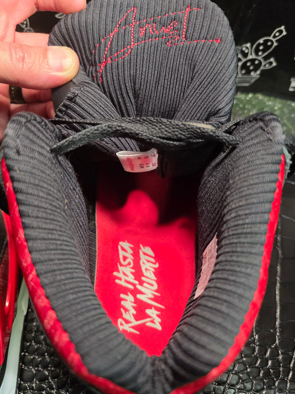 Reebok Pump Omni Zone II “Anuel AA” — Authentic — Black/Red — US 11