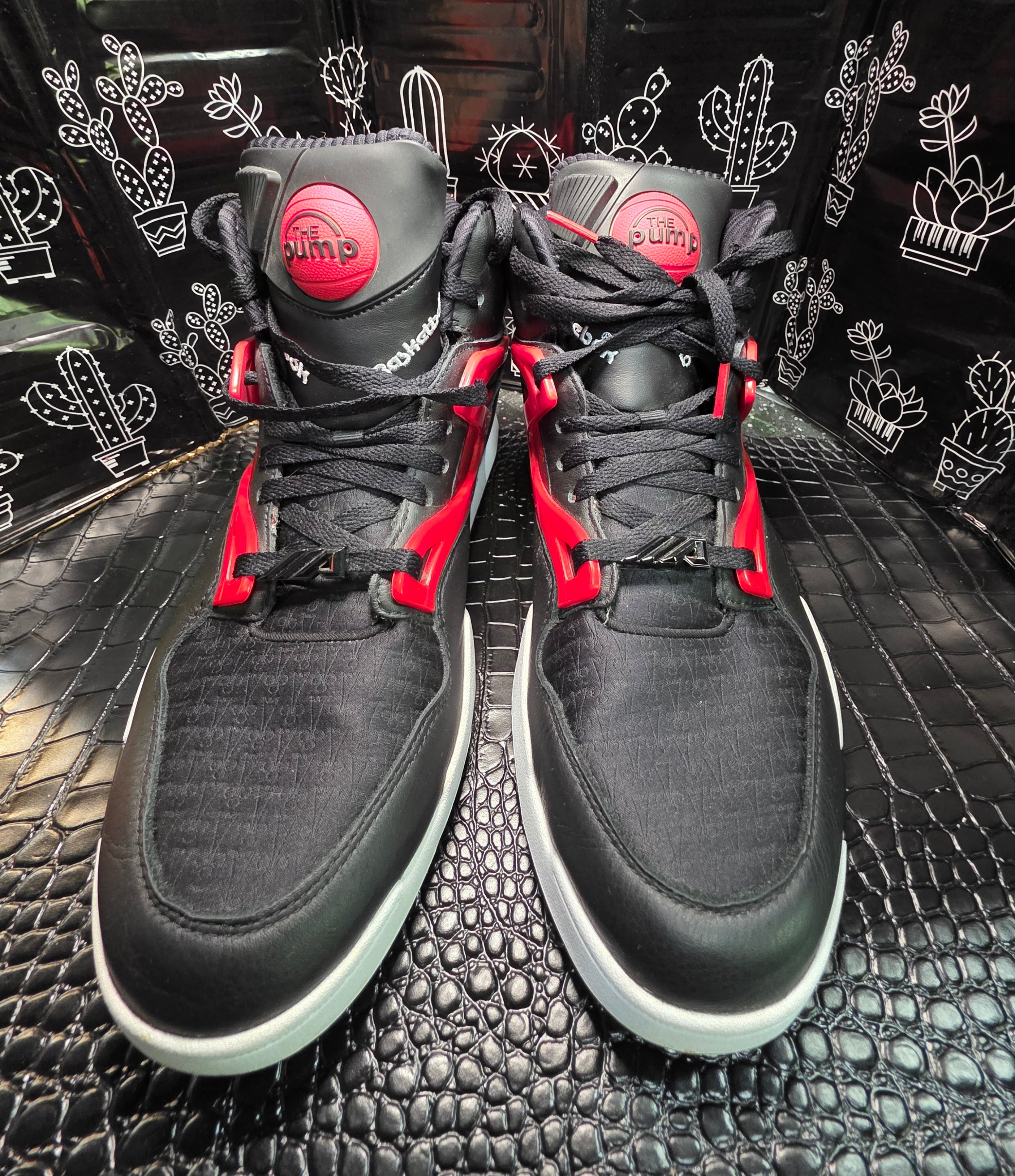 Reebok Pump Omni Zone II “Anuel AA” — Authentic — Black/Red — US 11