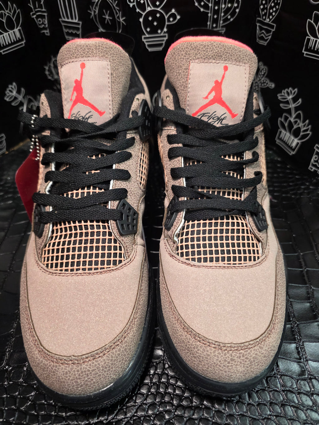 Jordan 4 “Taupe Haze” — Design Inspired — US 11