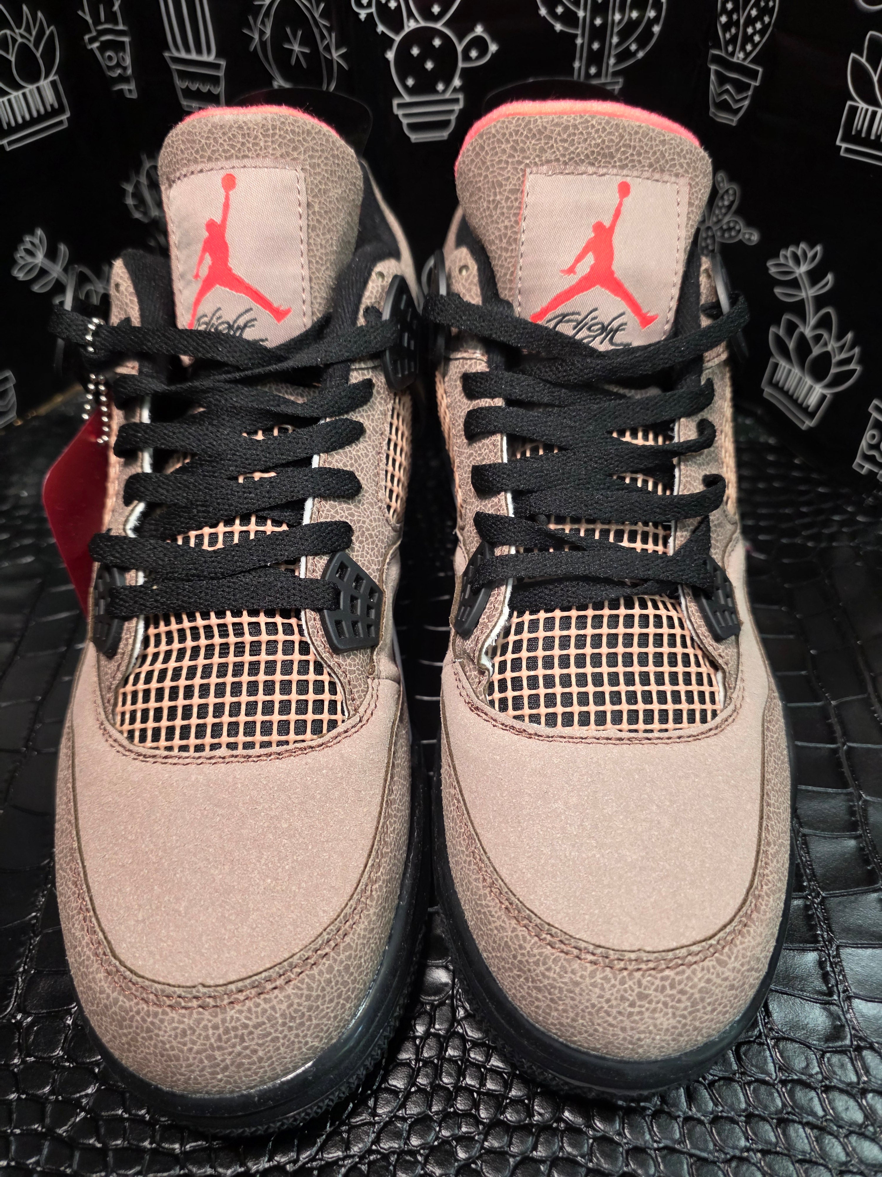 Jordan 4 “Taupe Haze” — Design Inspired — US 11