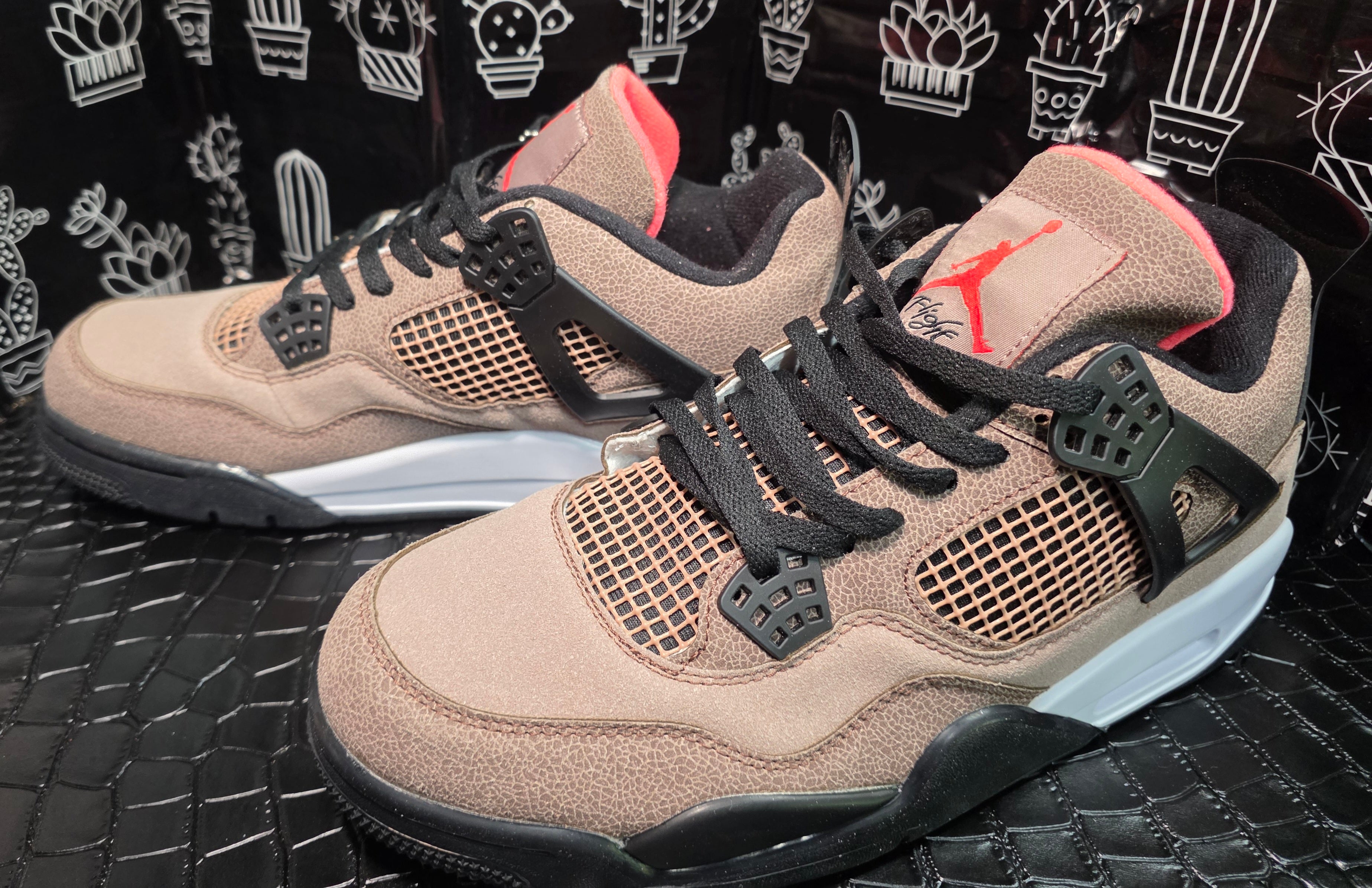 Jordan 4 “Taupe Haze” — Design Inspired — US 11