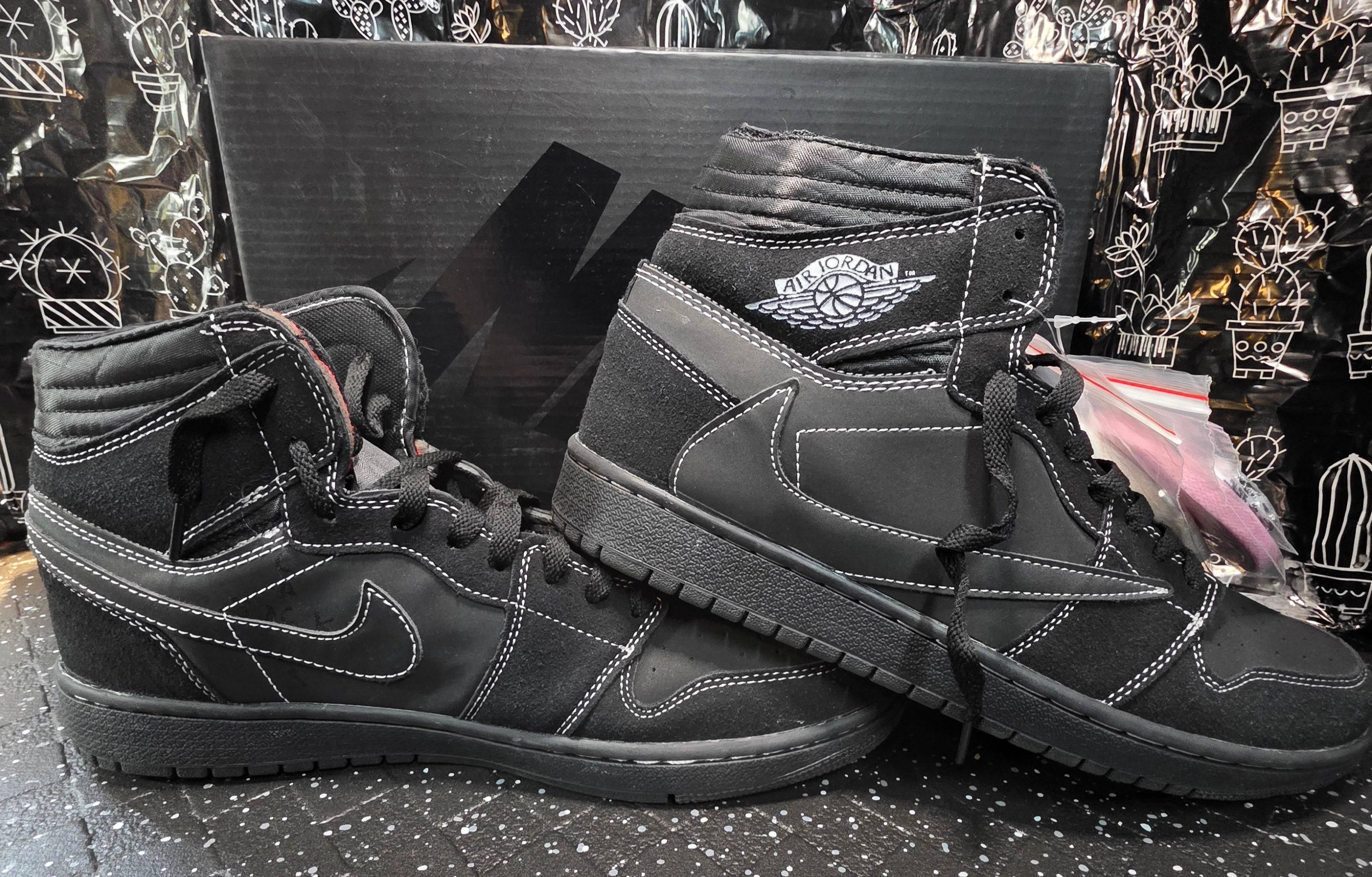 Jordan 1 High “Travis Scott – Phantom Inspired” – Fantasy Lineup – US 11 – New