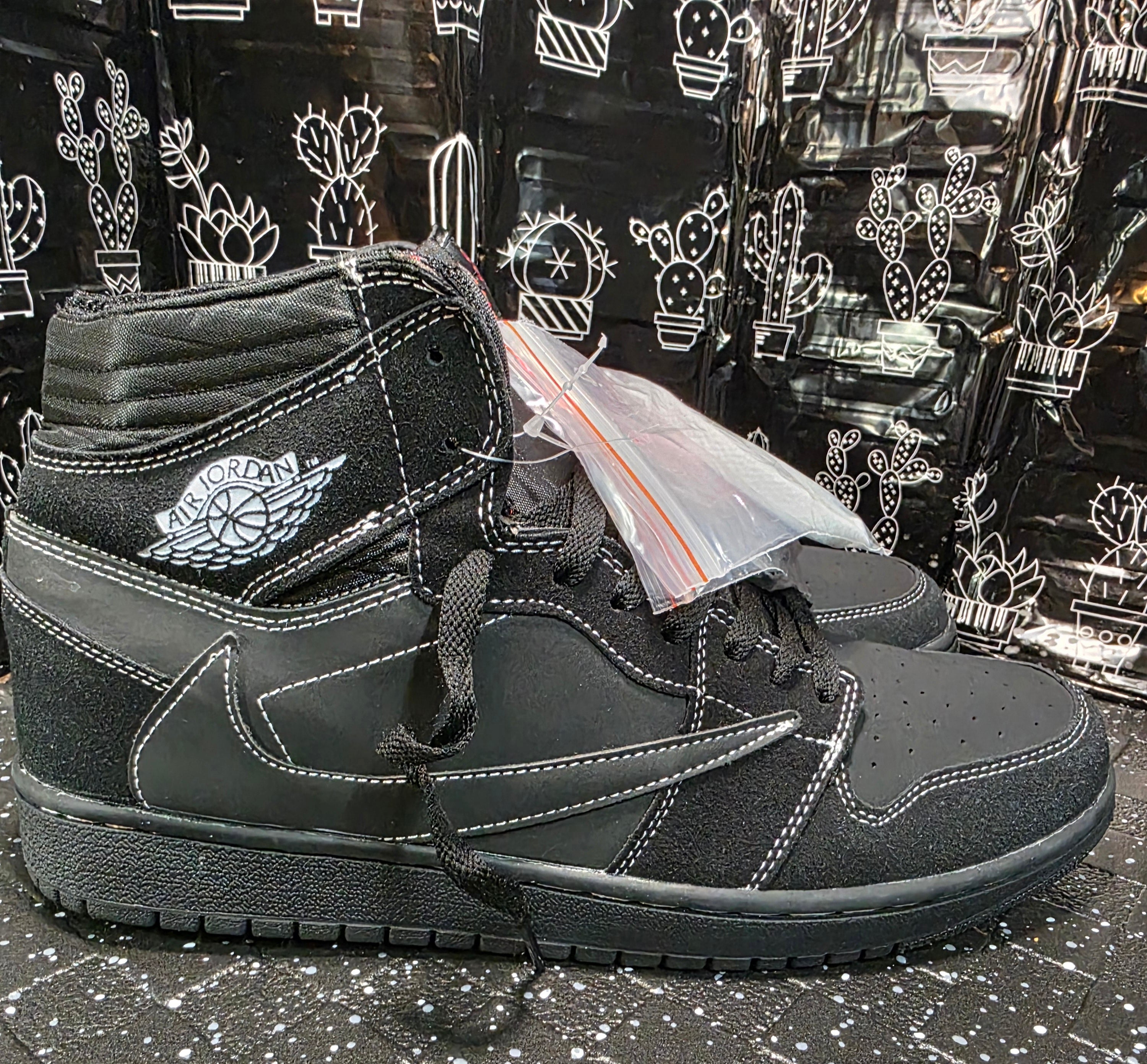 Jordan 1 High “Travis Scott – Phantom Inspired” – Fantasy Lineup – US 11 – New