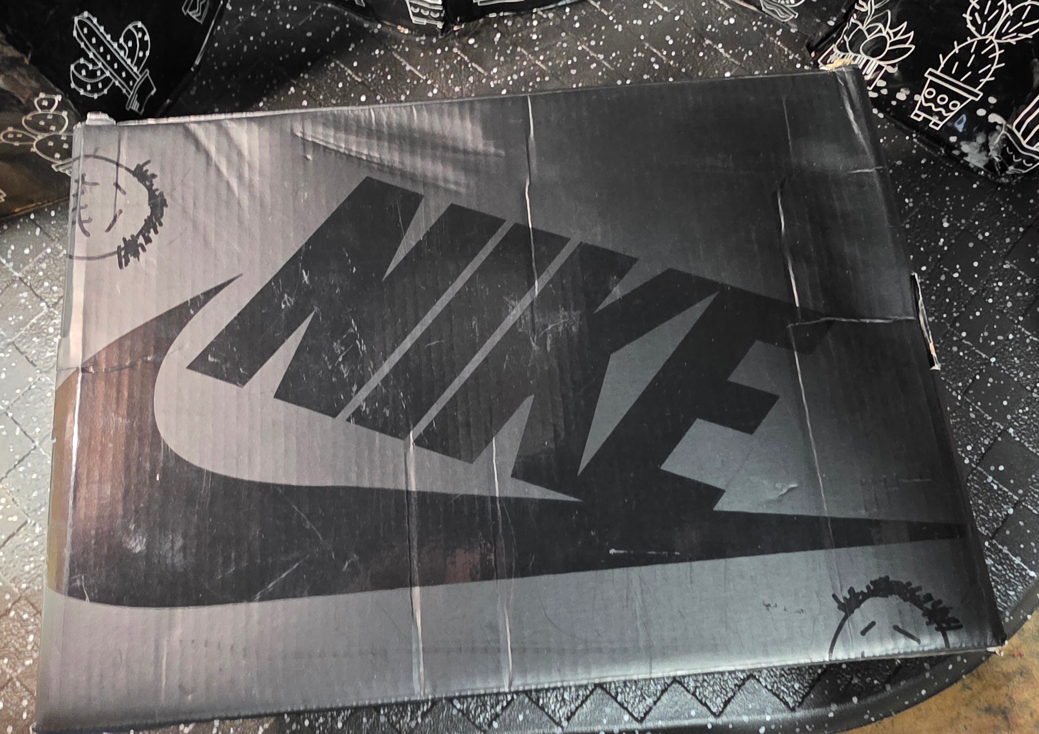 Jordan 1 High “Travis Scott – Phantom Inspired” – Fantasy Lineup – US 11 – New