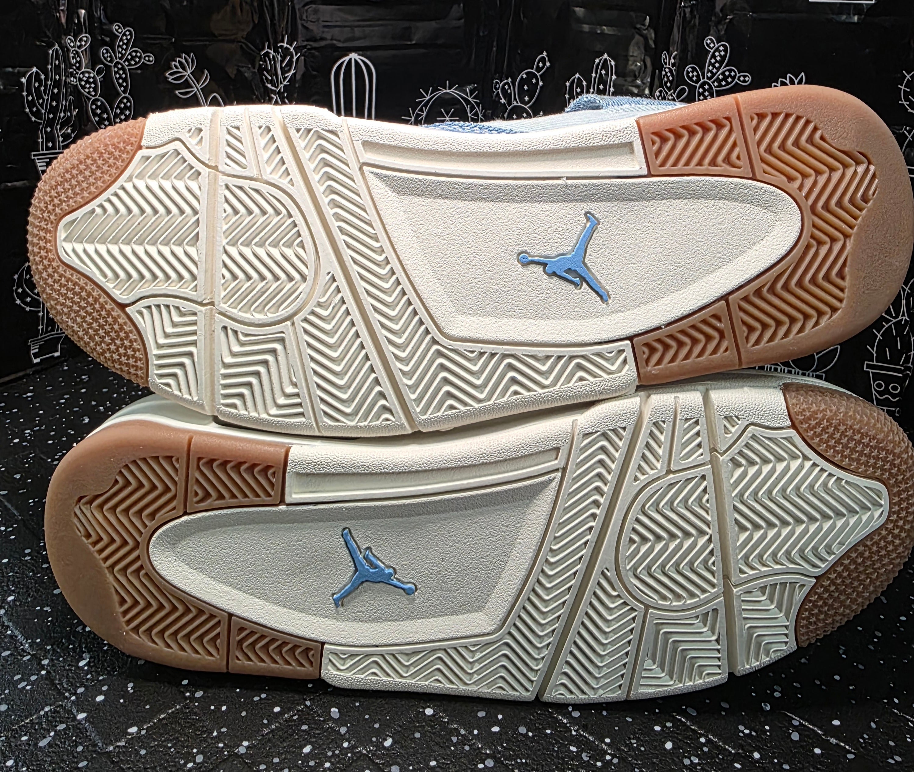 Jordan 4 “New Denims.” Inspired Design US 8 — New (Non original Box)