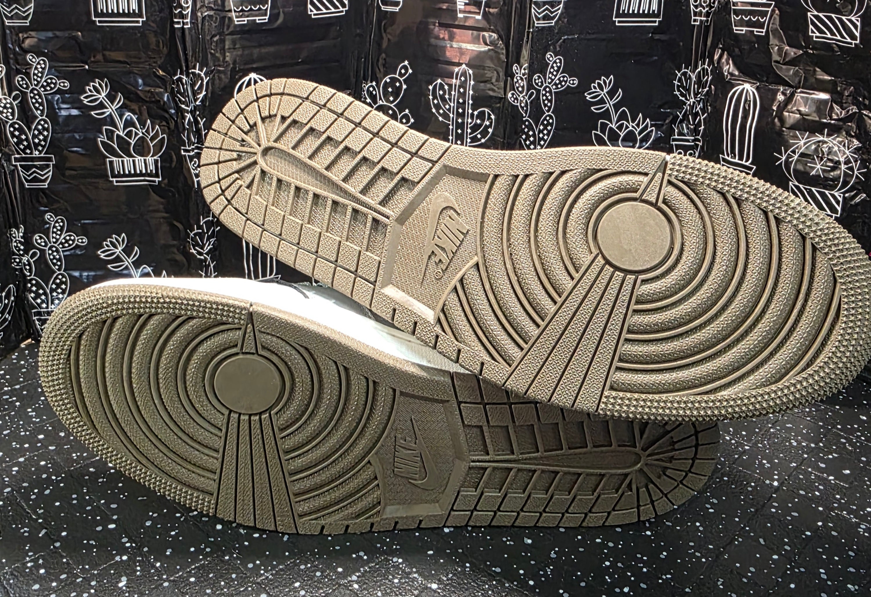 Jordan 1 Low “Travis Scott – Monster Energy × Ken Block × Hoonigan”  Fantasy Colorway — US 12 — New