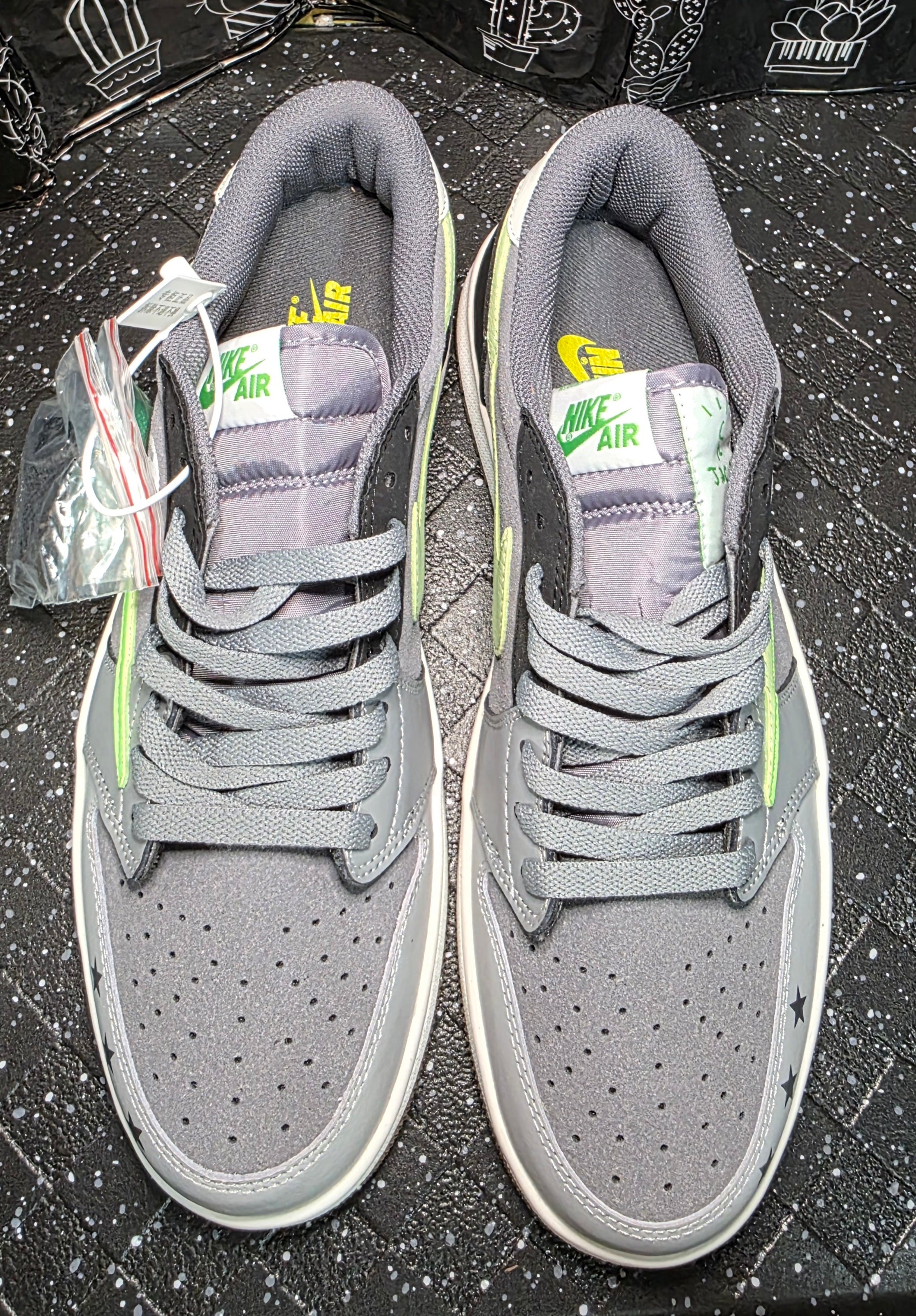 Jordan 1 Low “Travis Scott – Monster Energy × Ken Block × Hoonigan”  Fantasy Colorway — US 12 — New