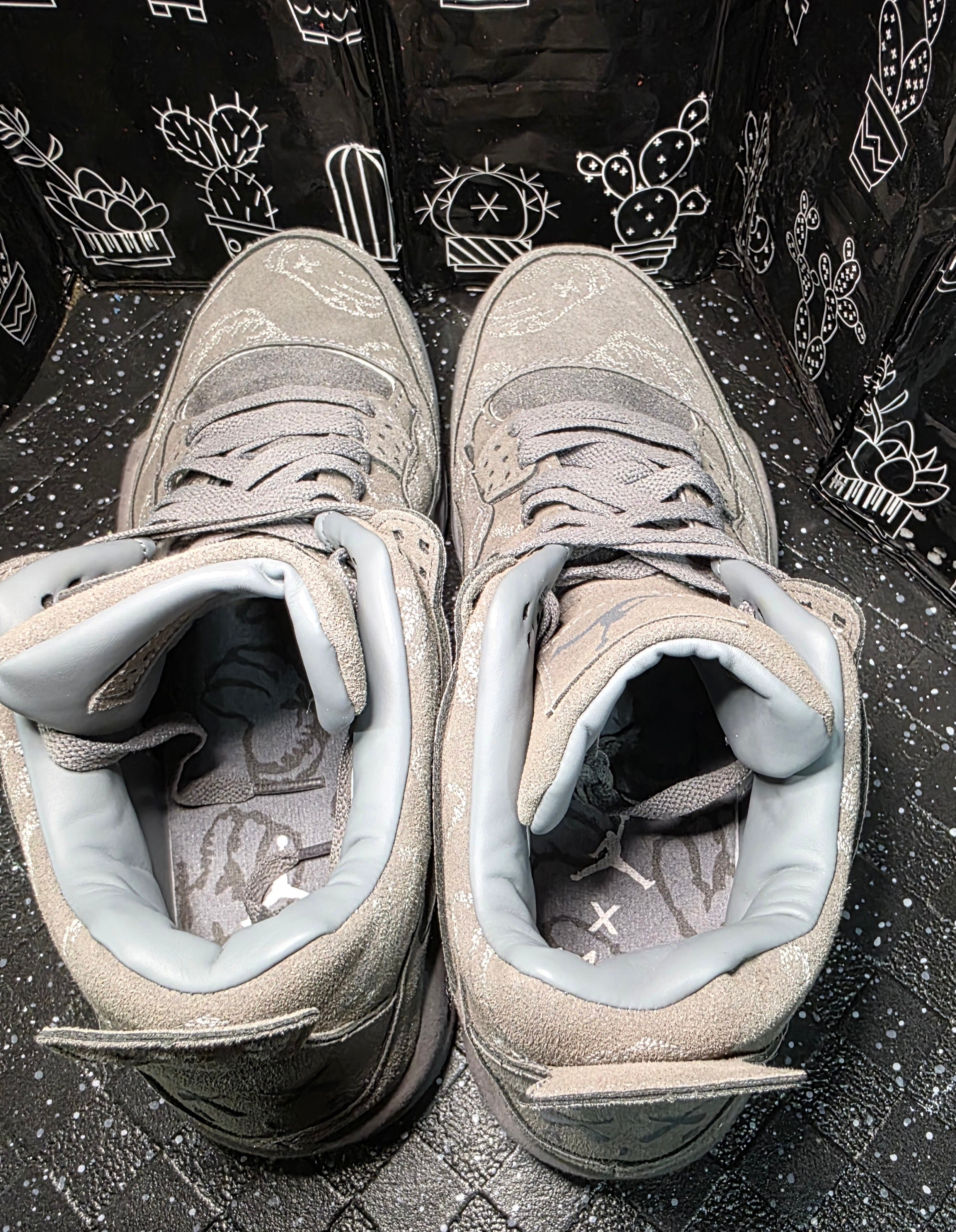 Jordan 4 “KAWS Gray” — Design Inspired — US 11