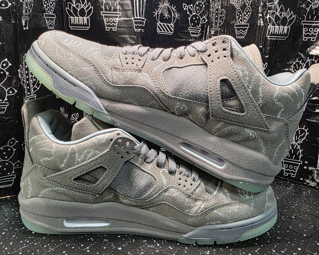 Jordan 4 “KAWS Gray” — Design Inspired — US 11