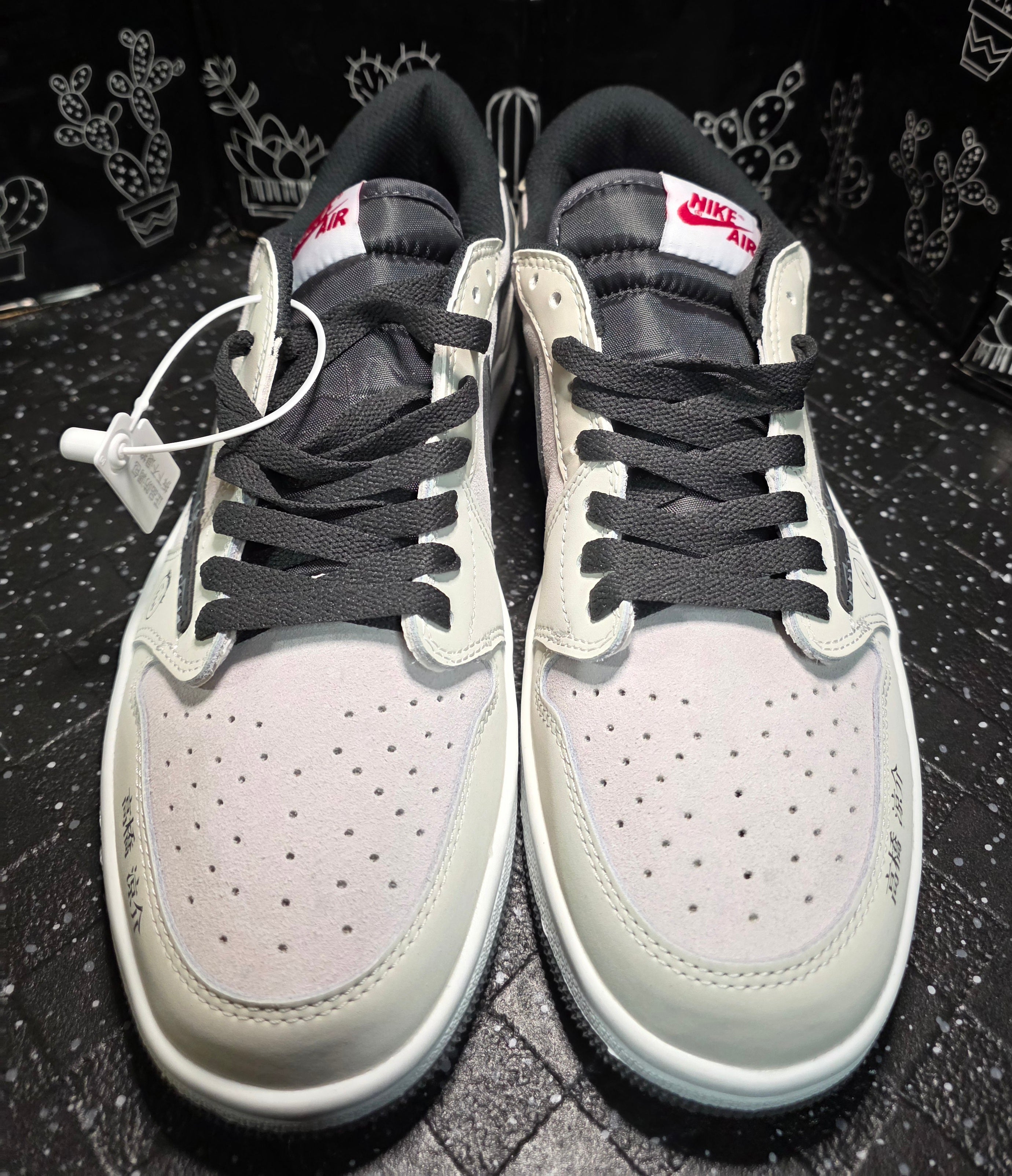 Jordan 1 Low “Travis Scott – Red Suns.”  Fantasy Colorway — US 11 — New