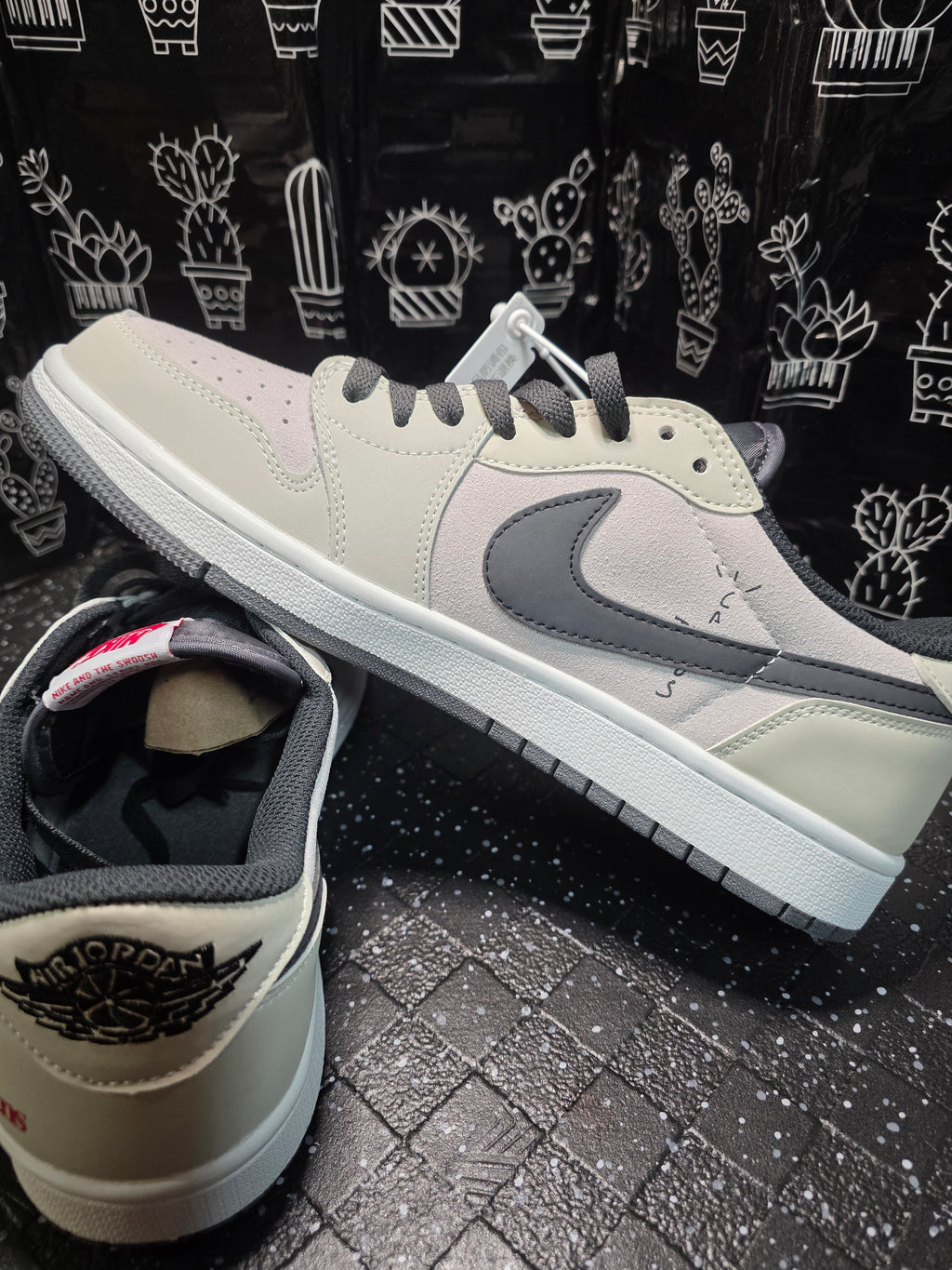 Jordan 1 Low “Travis Scott – Red Suns.”  Fantasy Colorway — US 11 — New