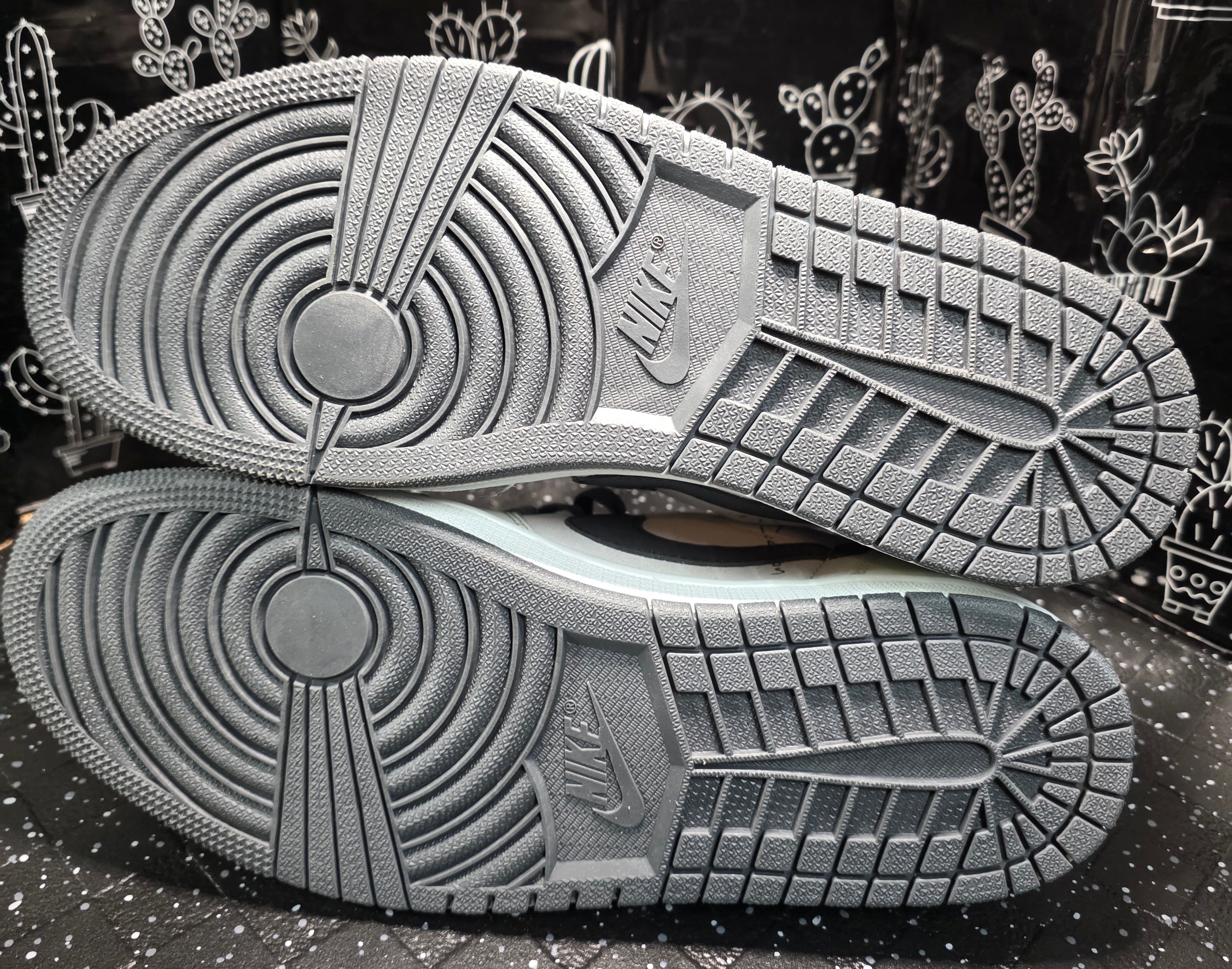 Jordan 1 Low “Travis Scott – Red Suns.”  Fantasy Colorway — US 11 — New