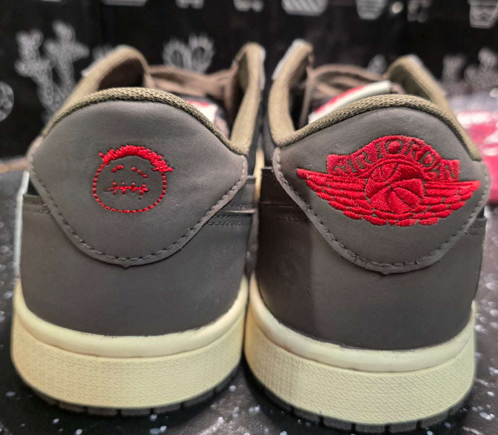 Jordan 1 Low “Travis Scott Mocha” — Design Inspired — US 11 New