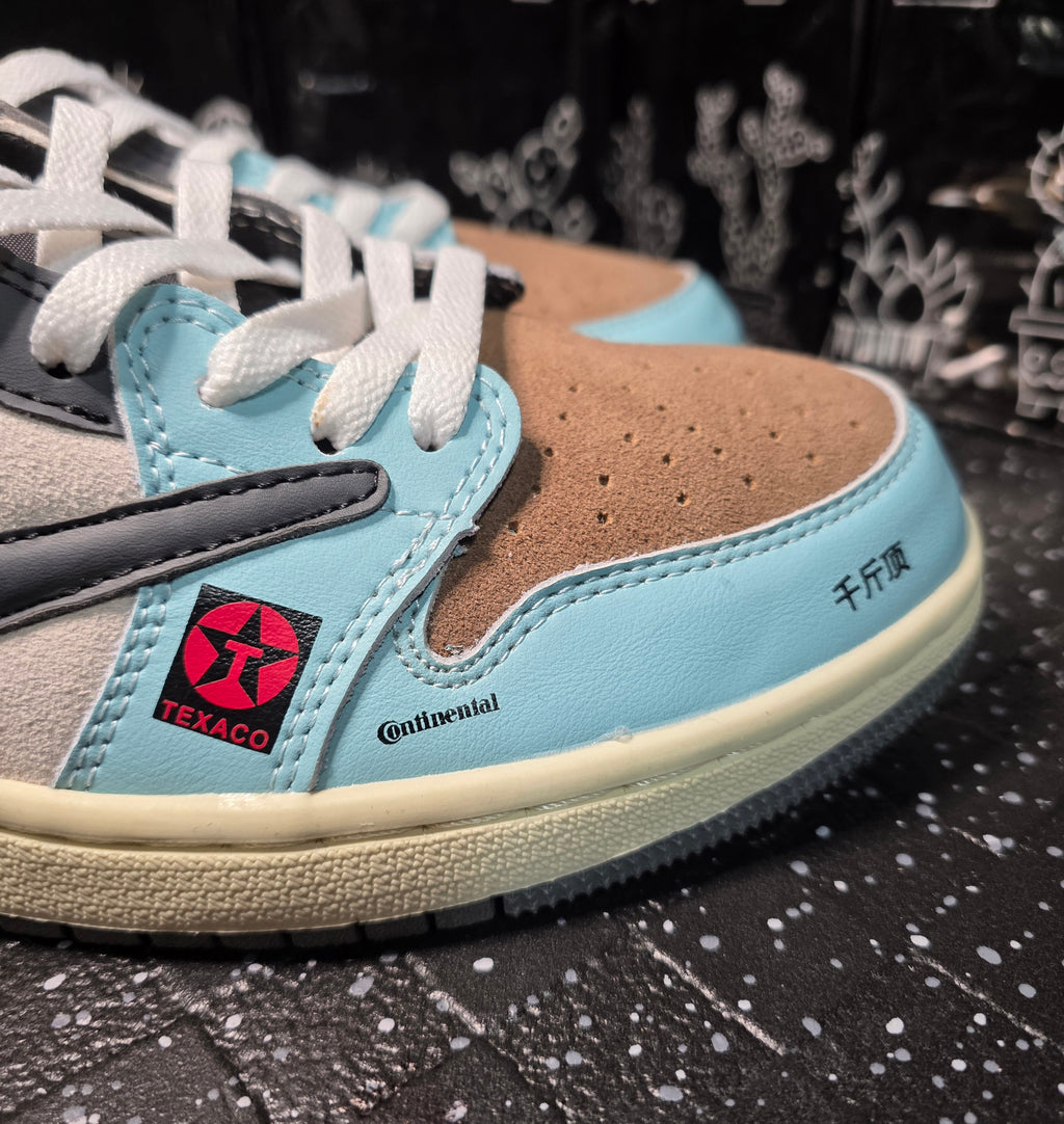 Jordan 1 Low “Travis Scott – Motorsport Mix” — Fantasy Colorway — US 11 — New