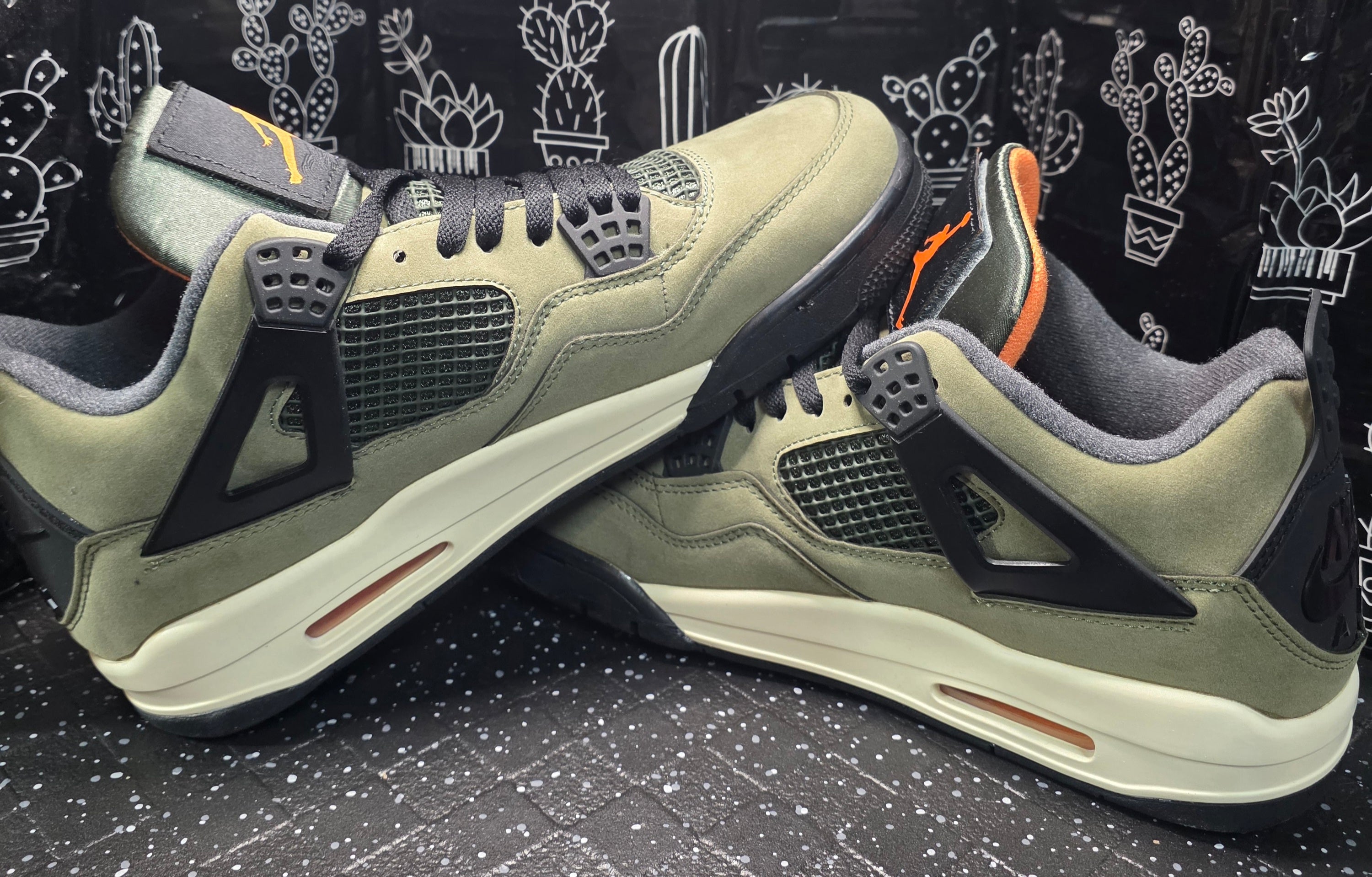 Jordan 4 “Undefeated 2025” — Design Inspired — US 11 — New w/ Un-Def. Shoe Box
