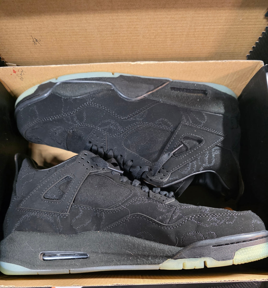 Jordan 4 “KAWS Black” -Silhouettes — Design Inspired — US 11 — New