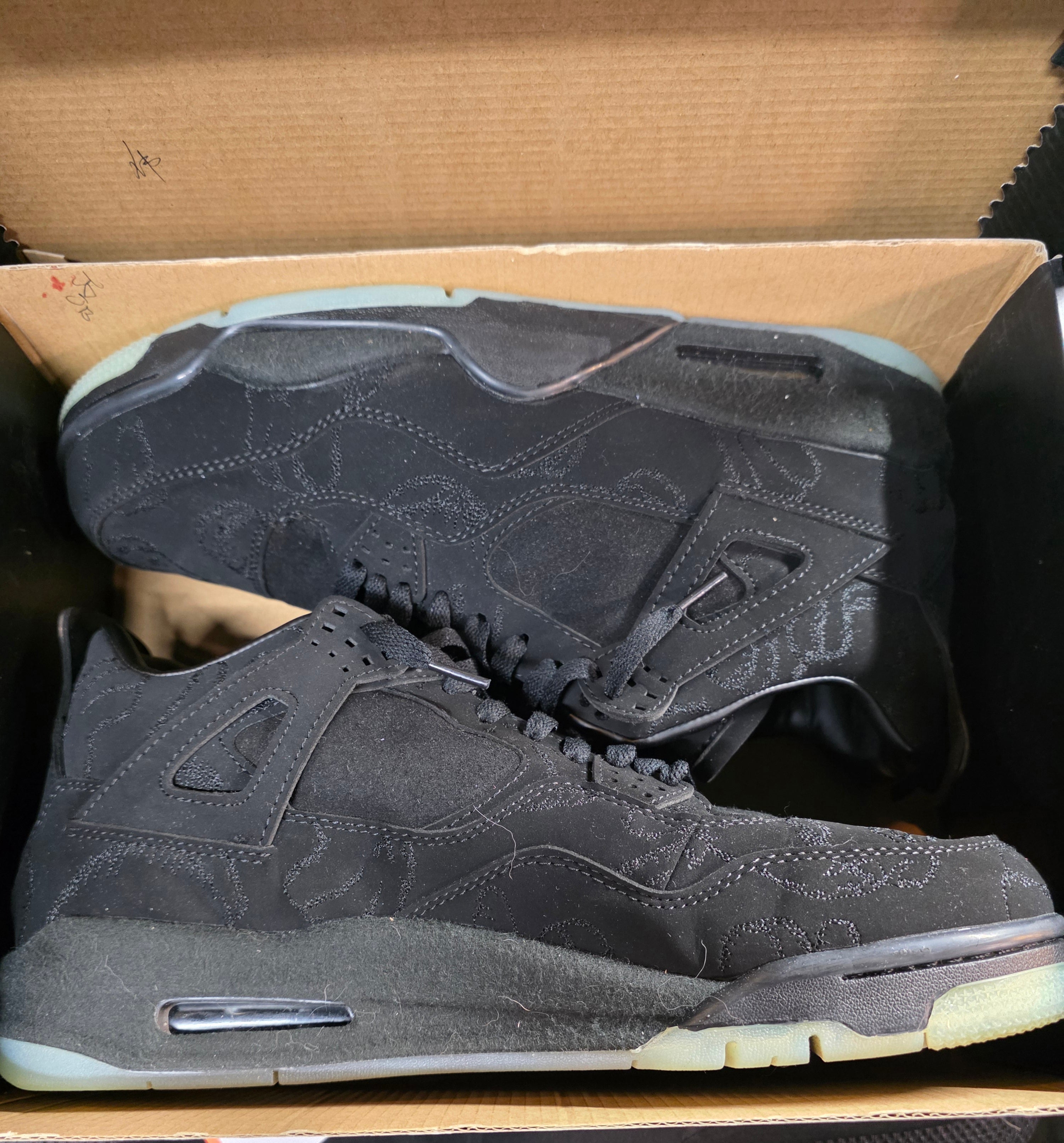 Jordan 4 “KAWS Black” -Silhouettes — Design Inspired — US 11 — New