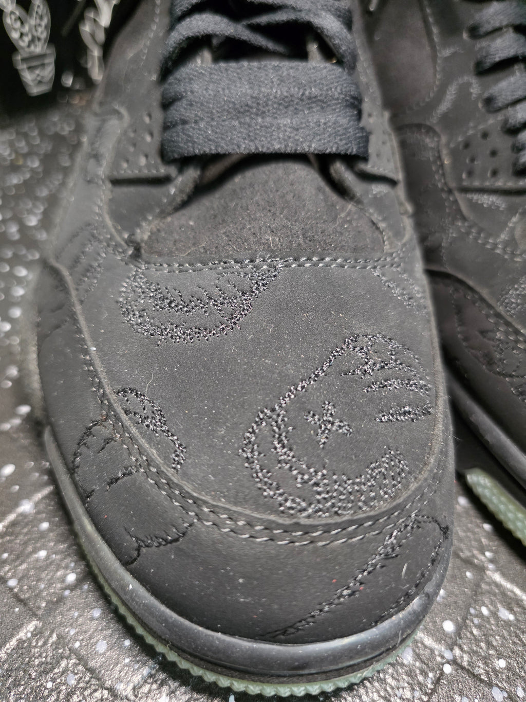 Jordan 4 “KAWS Black” -Silhouettes — Design Inspired — US 11 — New