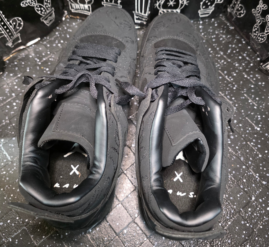 Jordan 4 “KAWS Black” -Silhouettes — Design Inspired — US 11 — New