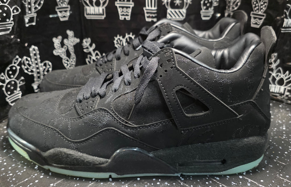 Jordan 4 “KAWS Black” -Silhouettes — Design Inspired — US 11 — New
