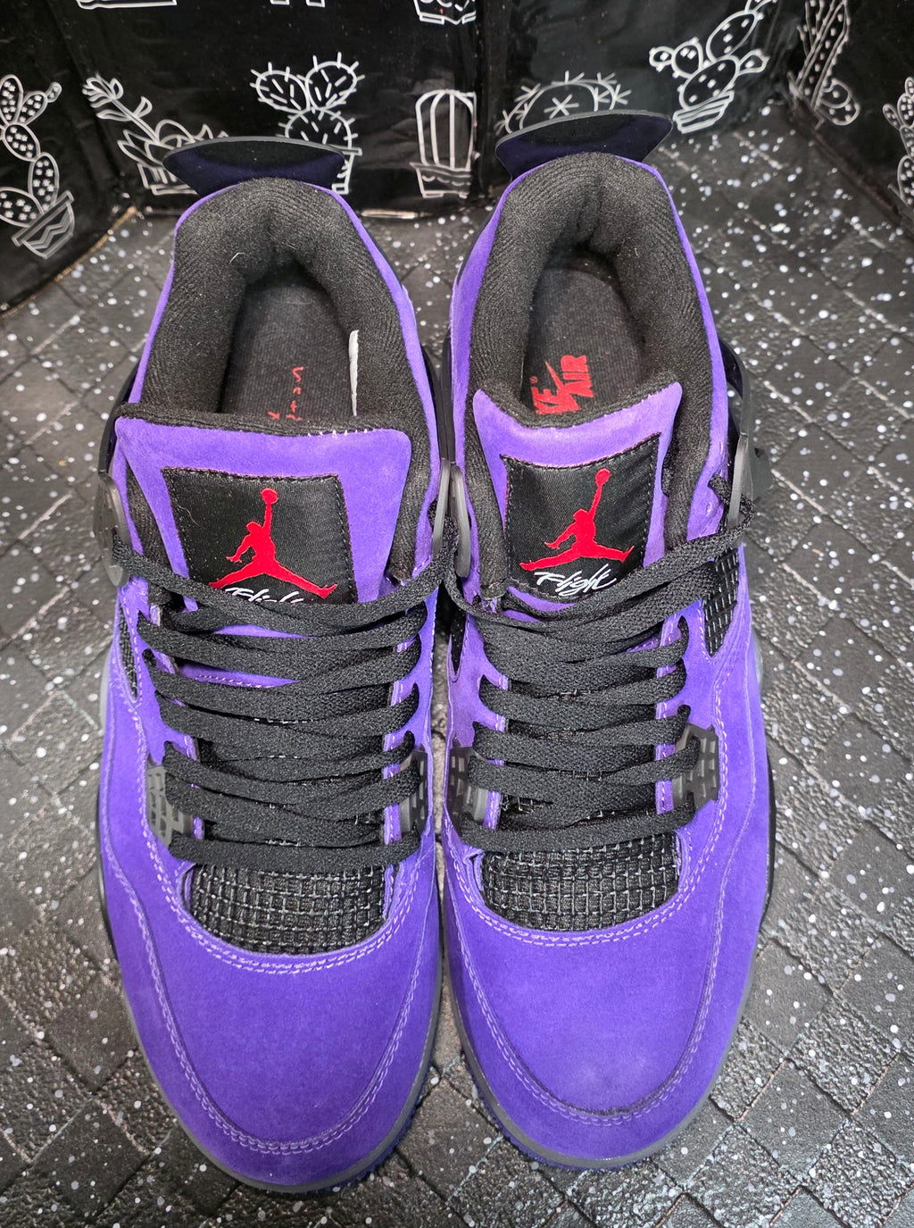 Jordan 4 “Travis Scott – Purple” "Friends and Family" — Design Inspired — US 11 — New