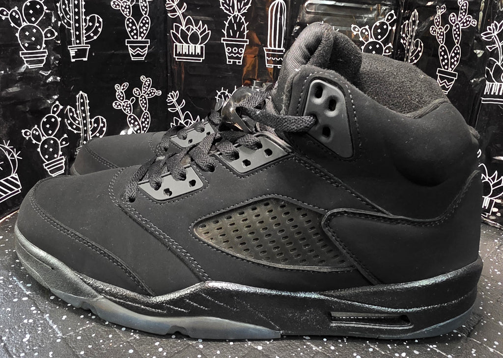 Jordan 5 “Black Cats” — Design Inspired — US 11 — Like New