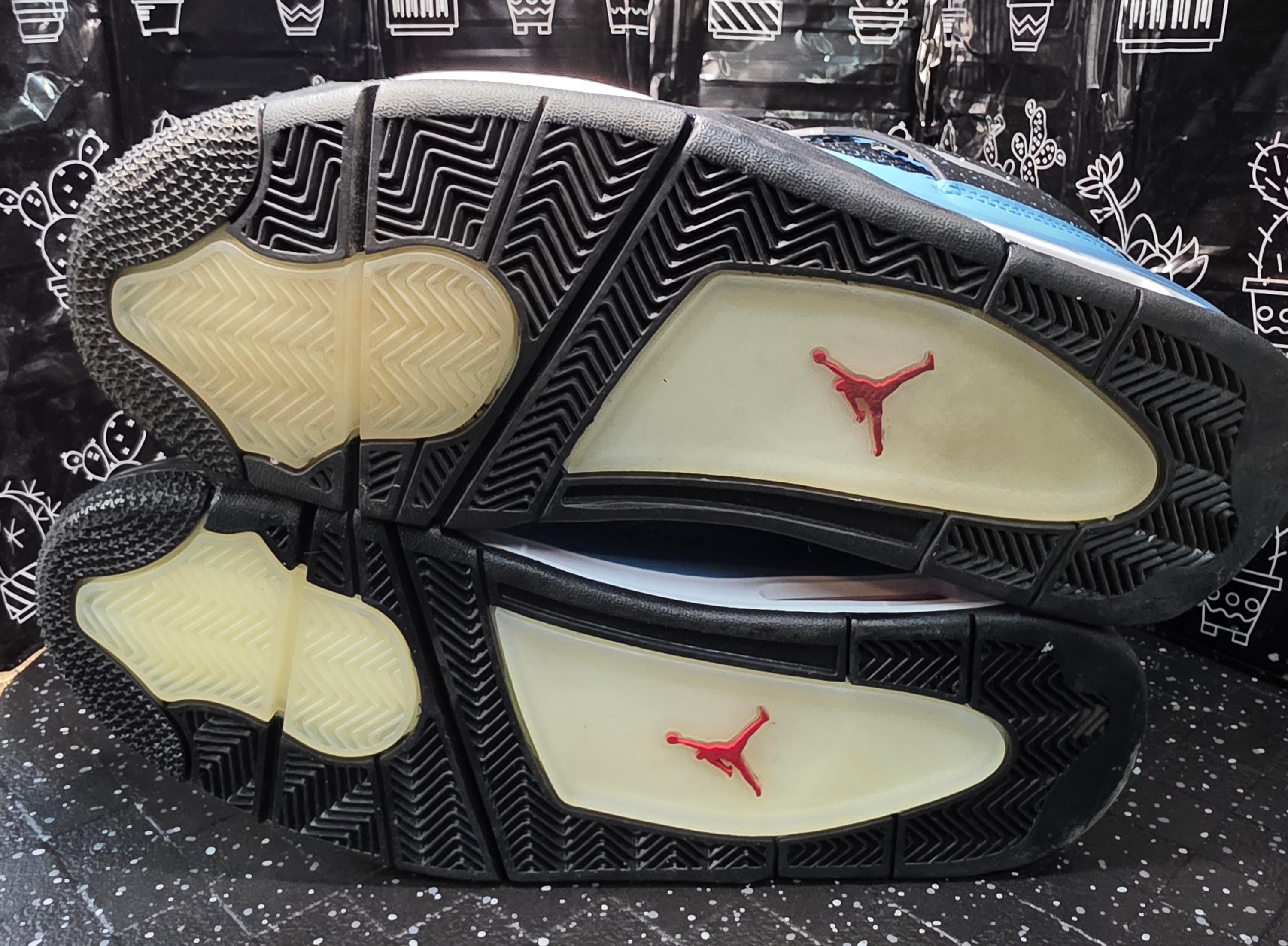 Jordan 4 “Cactus Jack” (Travis Scott Inspired)  US 11 — New (No Original Box)