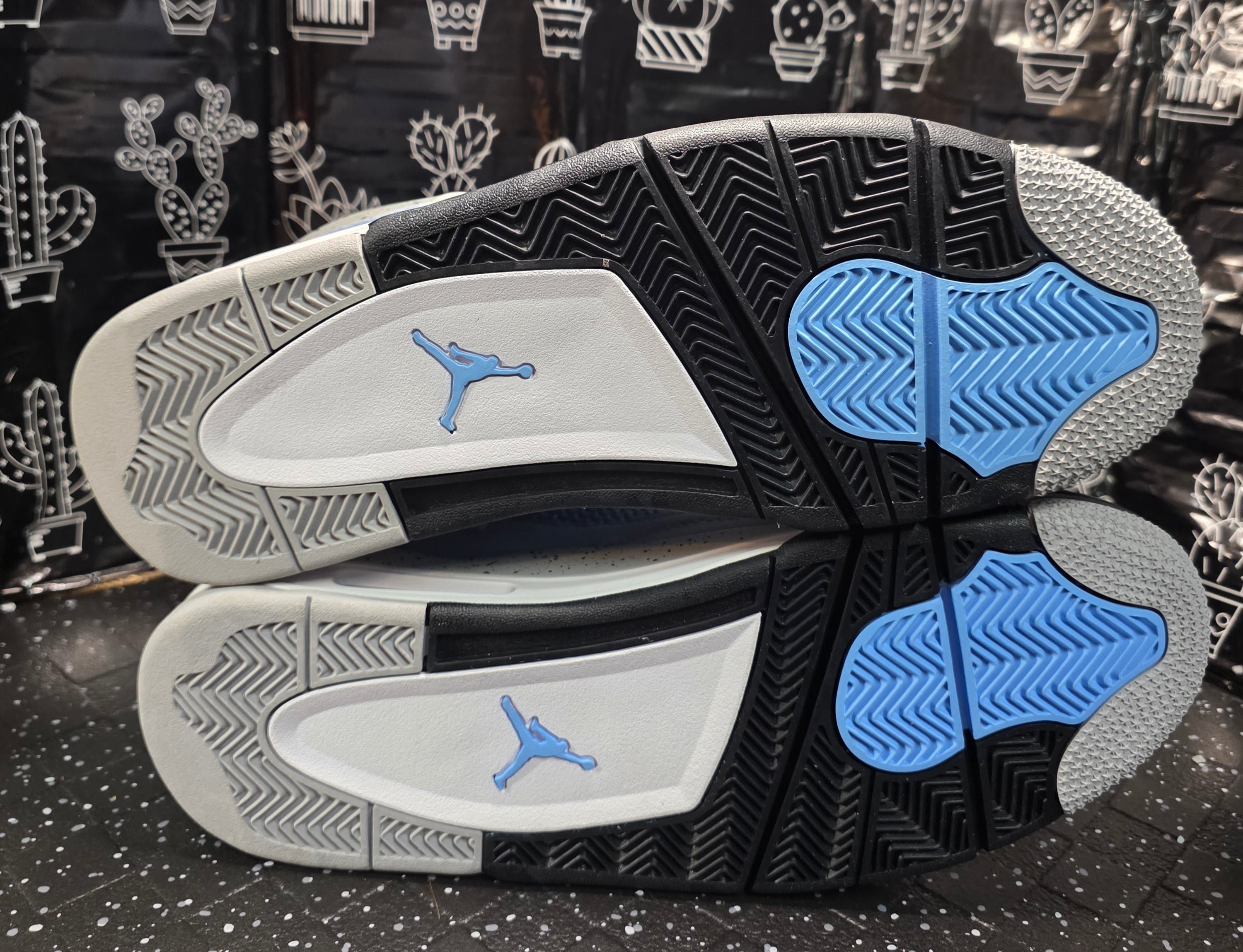 Jordan 4 “UNC.” Design Inspired  US 11 — New (Non‑Original Box Included)
