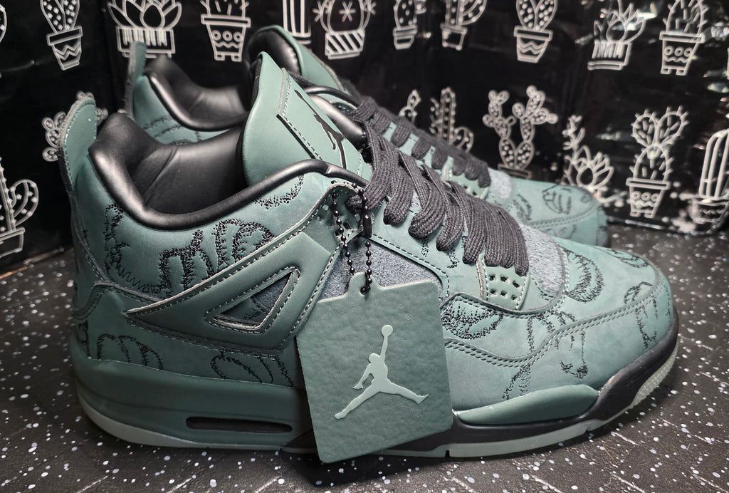 Jordan 4 “KAWS Inspired" Olive Colorway  – Top Tier / 1:1 Dream Collab – US 11 & 12 – New