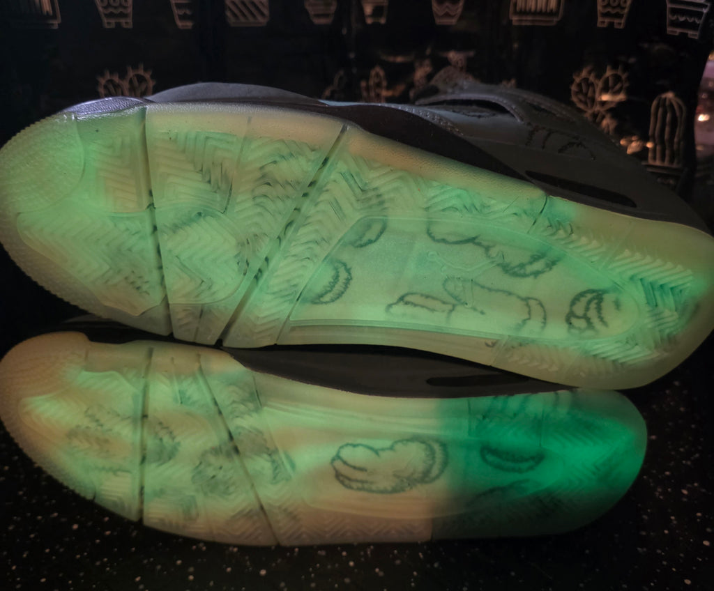 Jordan 4 “KAWS Inspired" Olive Colorway  – Top Tier / 1:1 Dream Collab – US 11 & 12 – New