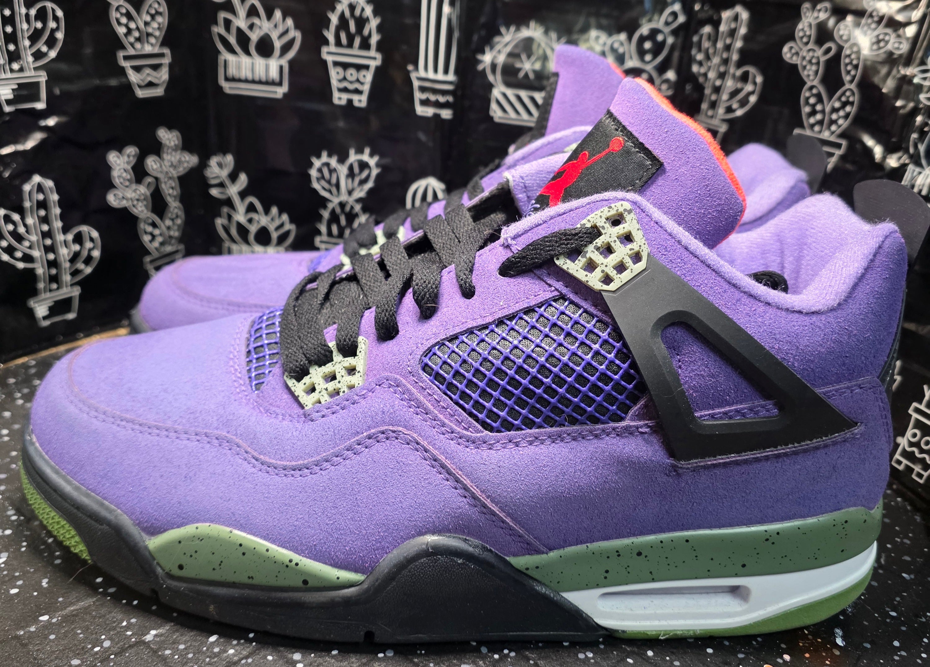 Jordan 4 “Purple Canyons.” Design Inspired Men's US 11 — Like New (Non‑Original Box Included