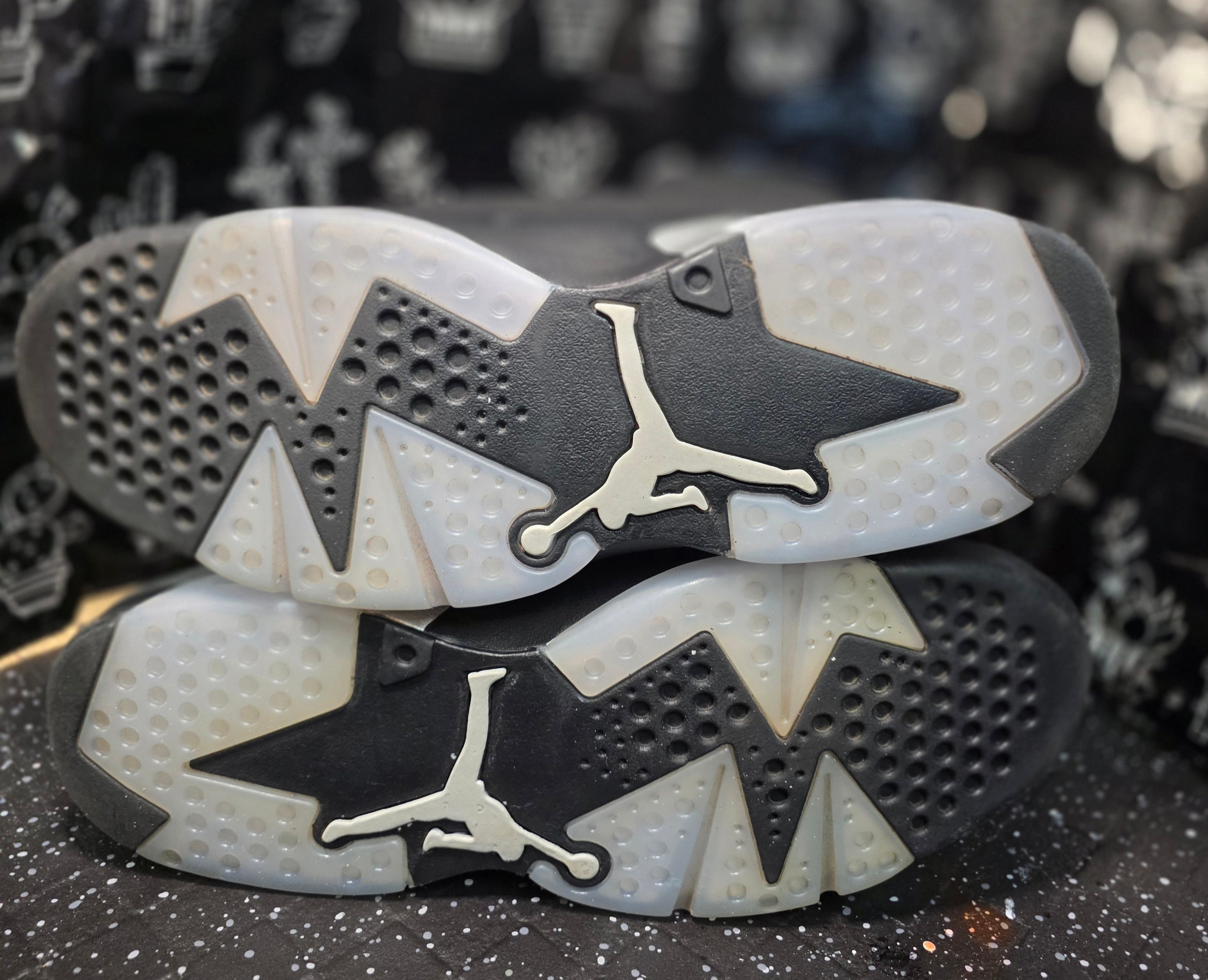 Jordan 6 “Chromes.” Inspired Design US 11 — New (Non‑Original Box Included)