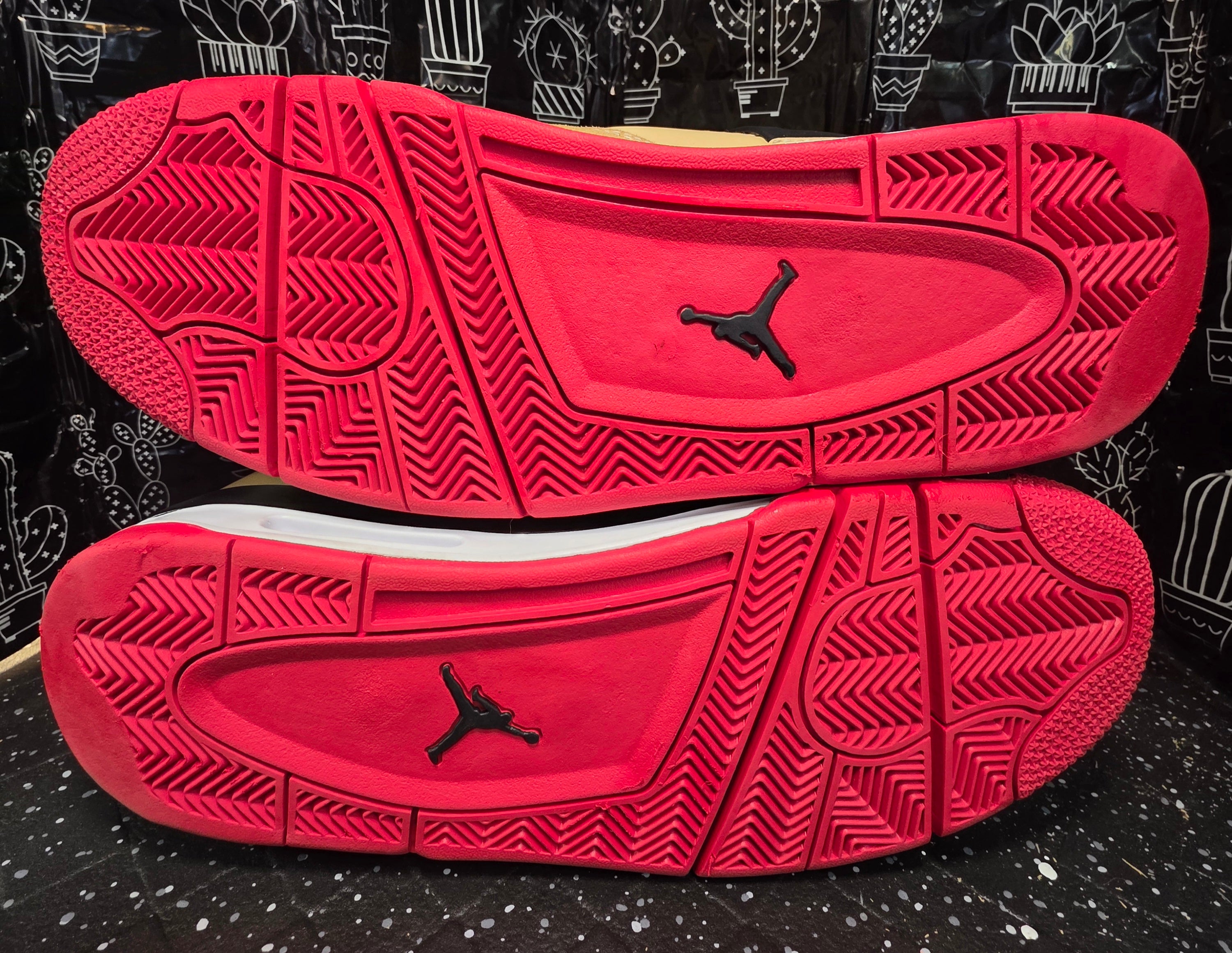 Jordan 4 “Pizzas” Inspired Design  US 11 — New With Themed Box