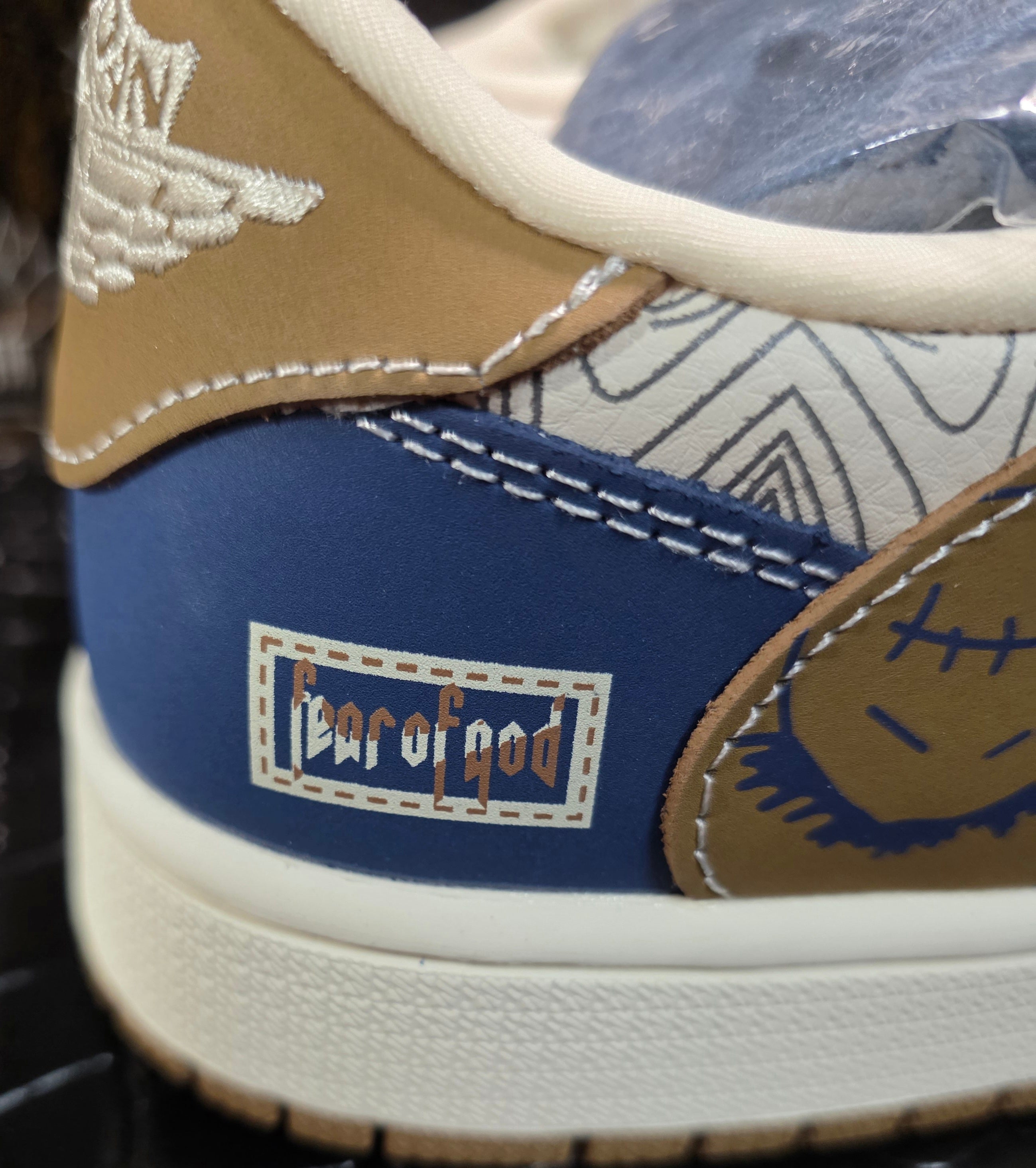 Jordan 1 Low “Travis Scott × Supreme Styled Design – Fantasy