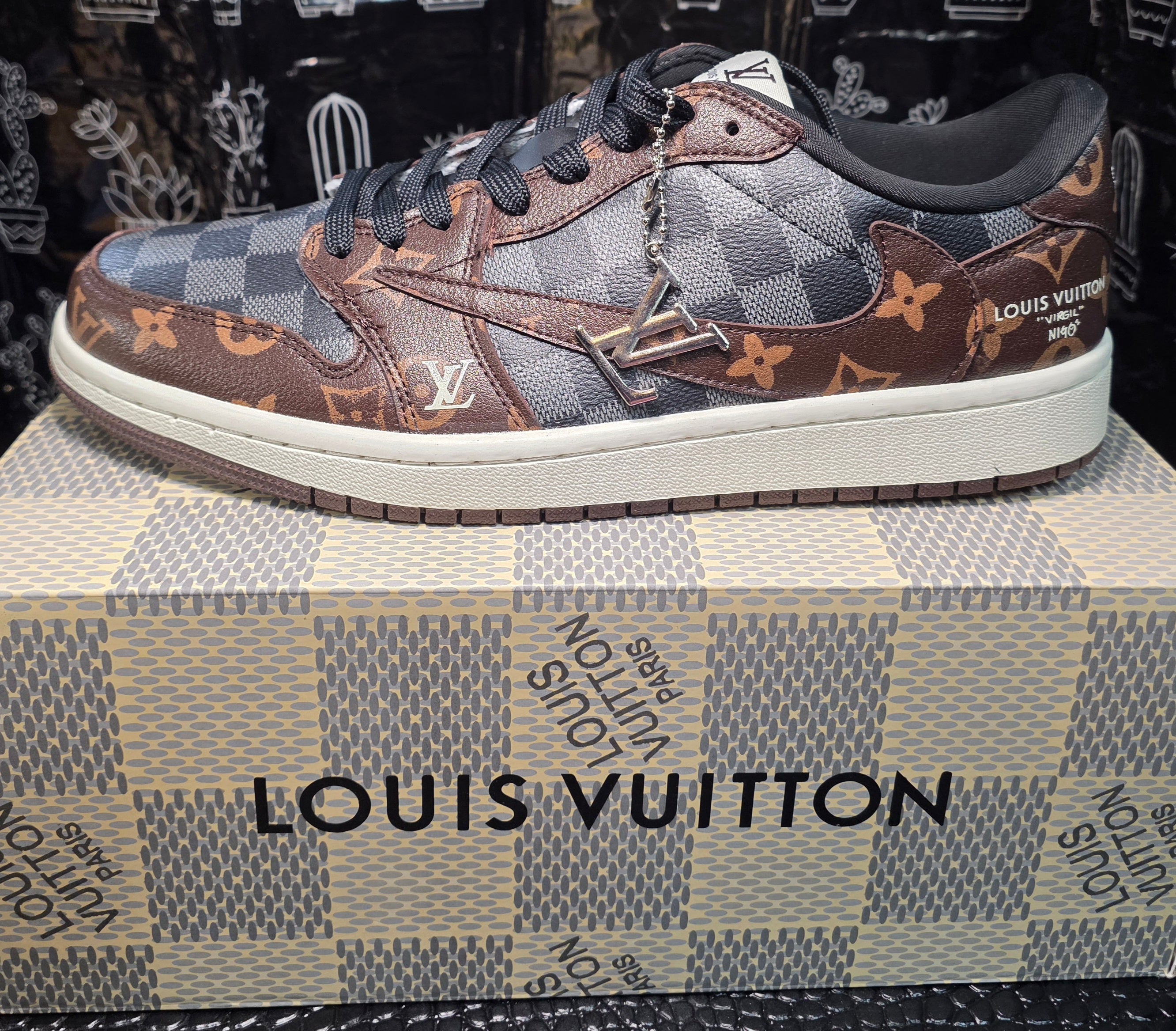 Jordan 1 Low “Cactus Jack-Designer Styled"- fantasy collab-Brown US 11 — New