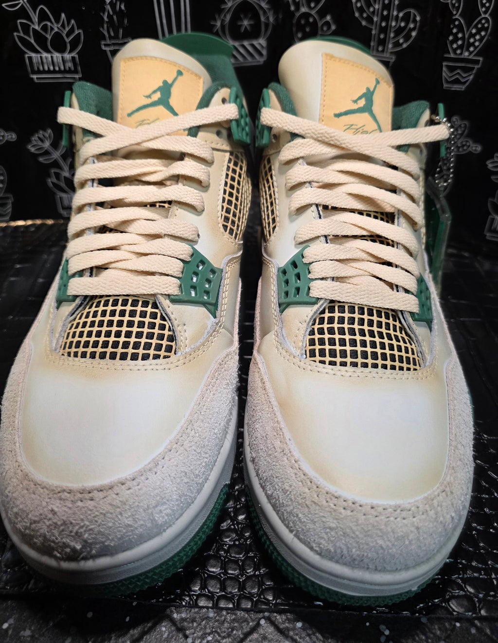 Jordan 4 “Pokémon – Venusaur Inspired” – Fantasy Lineup – US 11 – New – Character Box Included