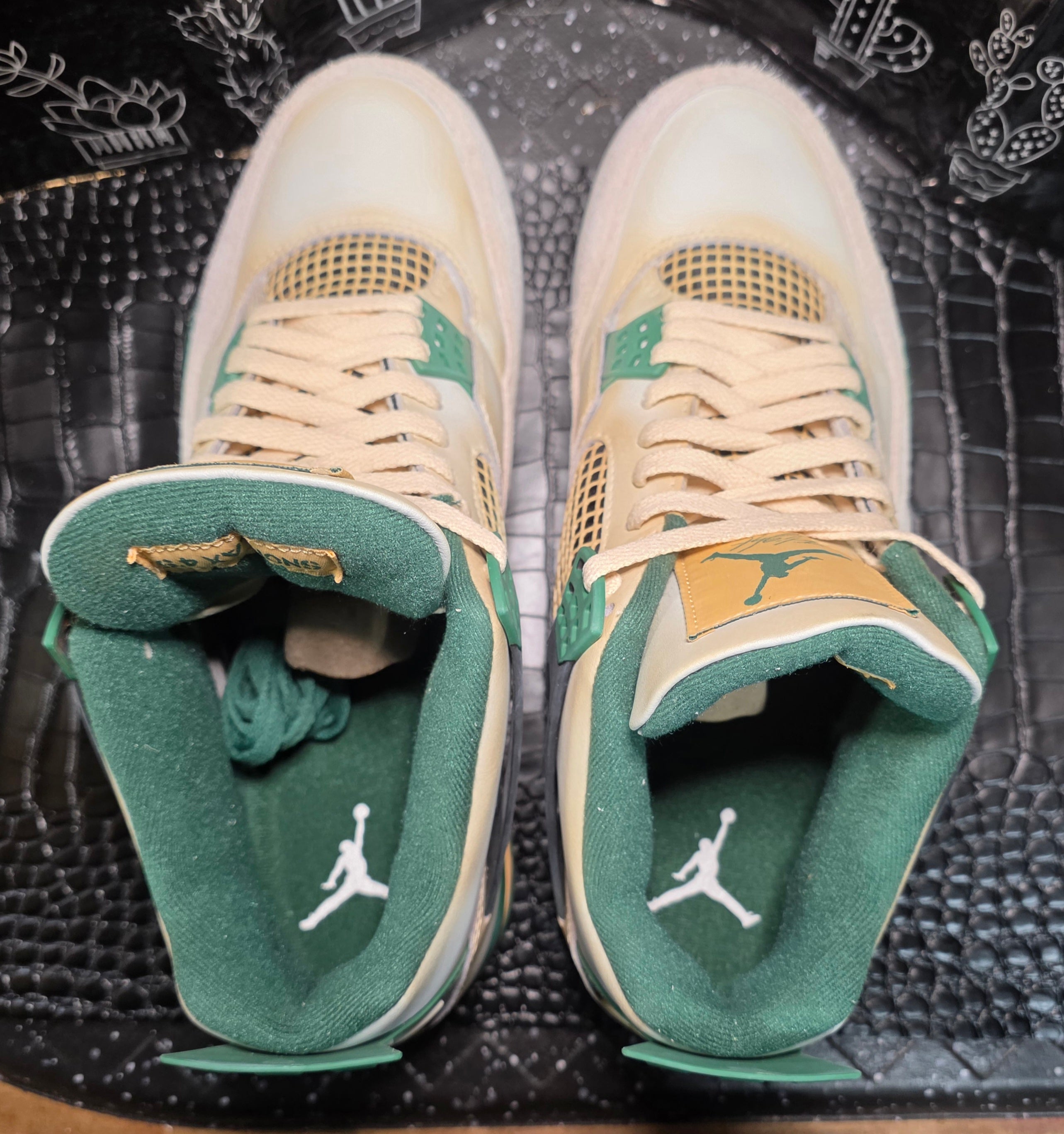 Jordan 4 “Pokémon – Venusaur Inspired” – Fantasy Lineup – US 11 – New – Character Box Included