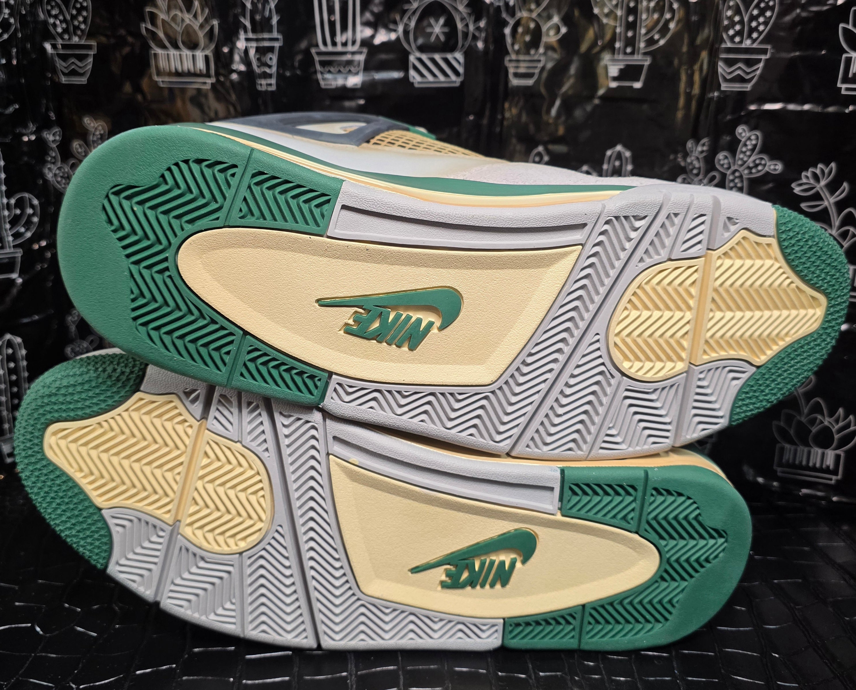 Jordan 4 “Pokémon – Venusaur Inspired” – Fantasy Lineup – US 11 – New – Character Box Included