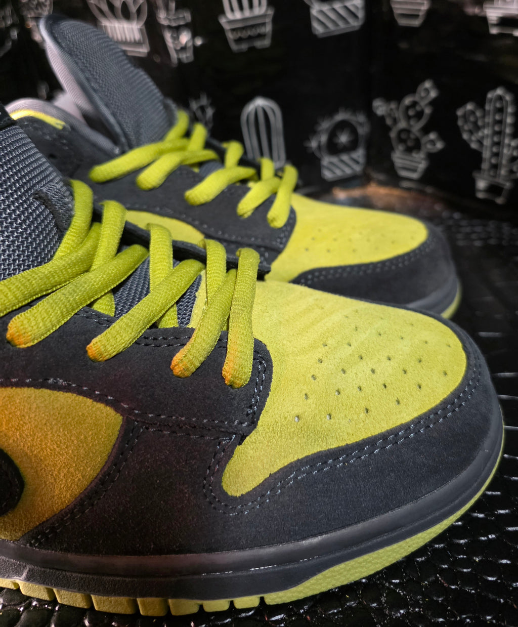 Nike SB Dunk Low “Supreme Inspired – Mustard &amp; Gray Suede.”  Top Mid Tier — US 11 — New
