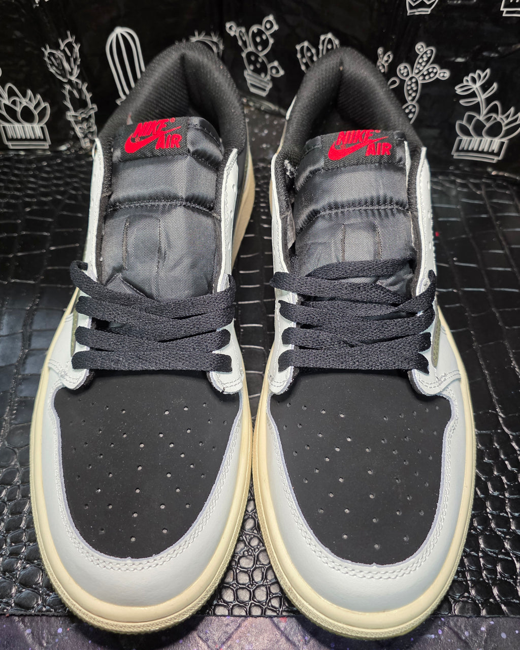 Jordan 1 Low “Travis Scott Inspired – Cream/Olive/Black.”  US 11 — New (No Box)
