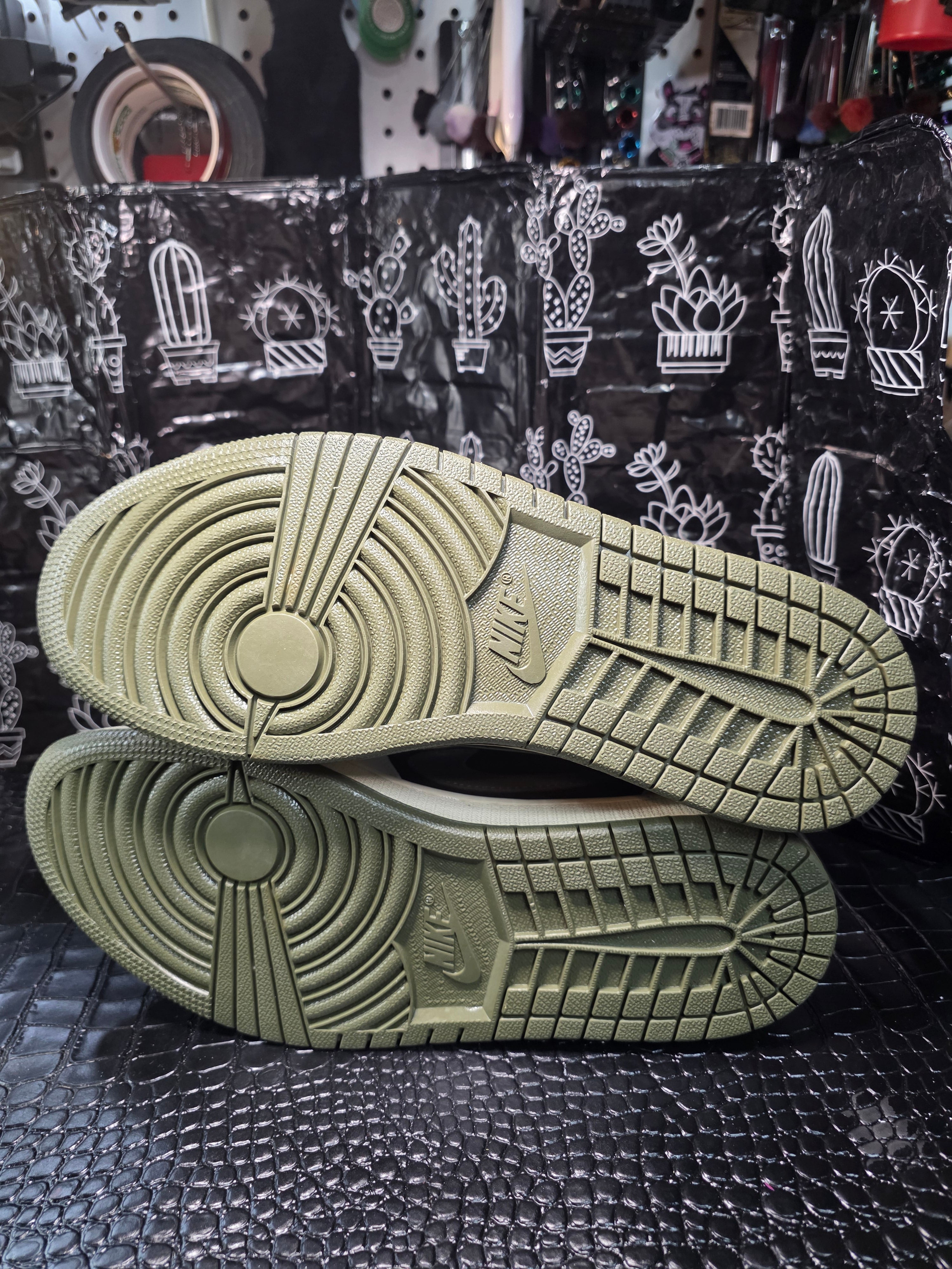 Jordan 1 Low “Travis Scott Inspired – Cream/Olive/Black.”  US 11 — New (No Box)