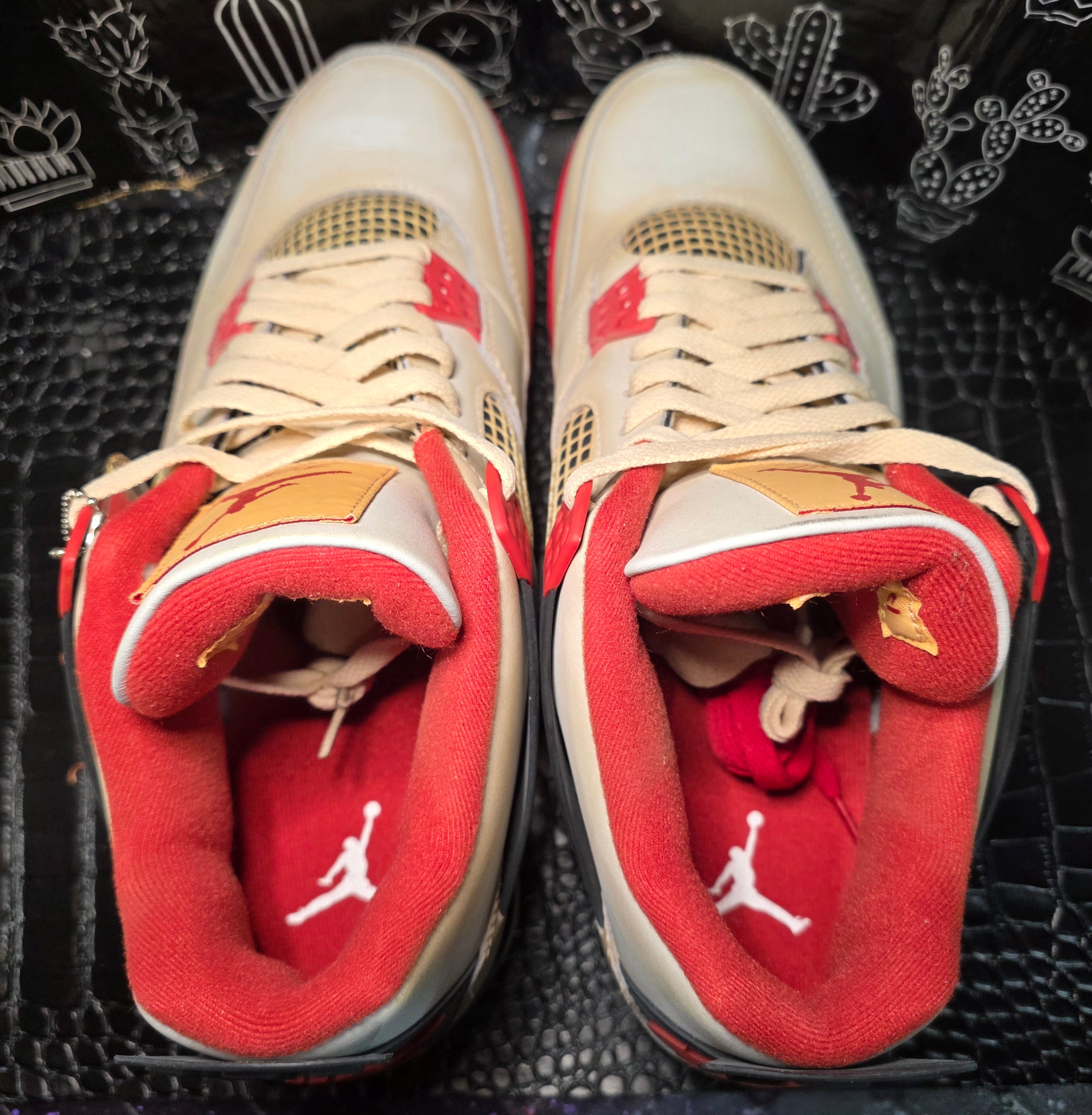 Jordan 4 “Pokémon – Charizard Inspired” – Fantasy Lineup – Sizes 10.5 &amp; 12 – New – Character Box Included