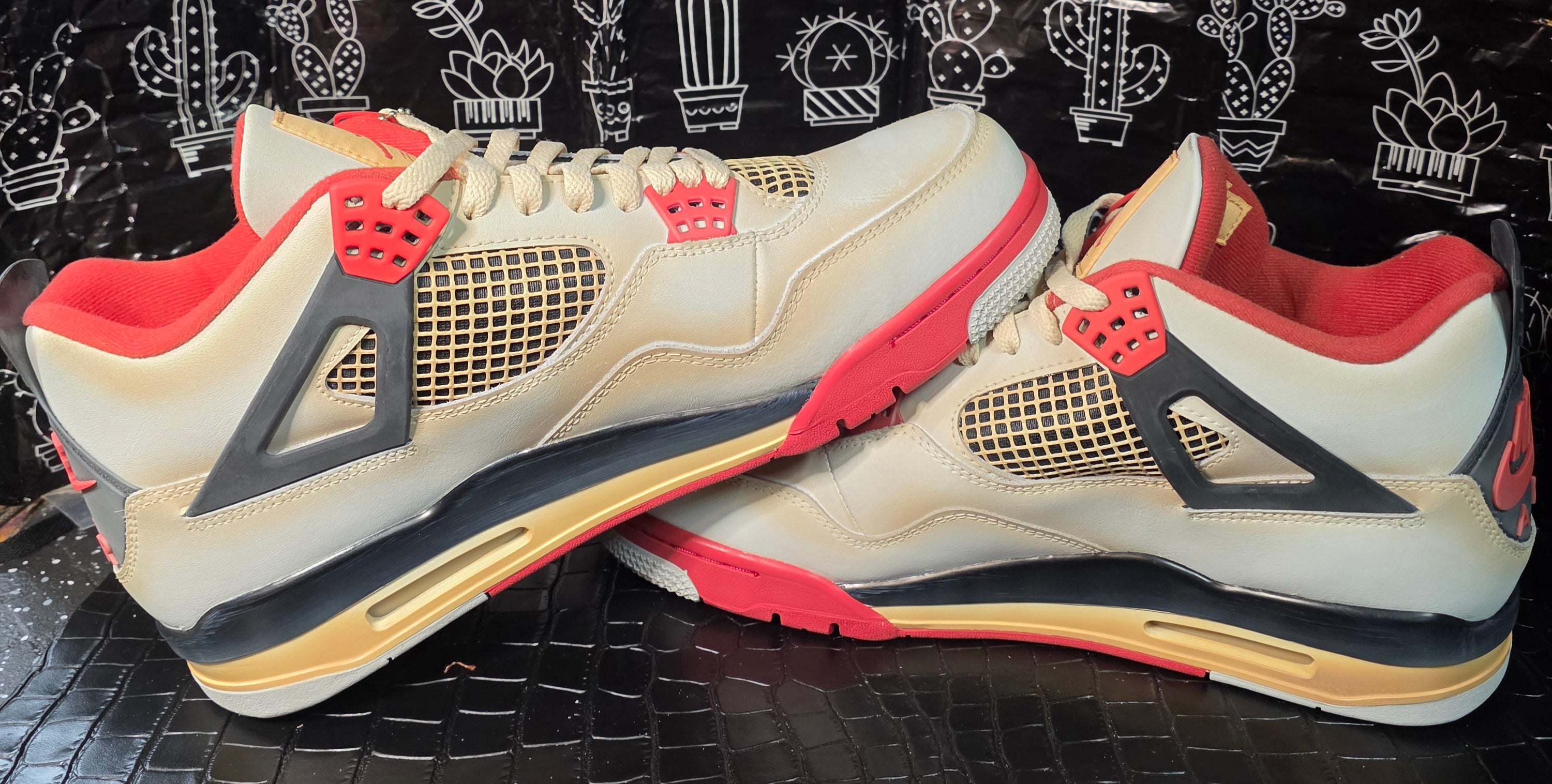 Jordan 4 “Pokémon – Charizard Inspired” – Fantasy Lineup – Sizes 10.5 &amp; 12 – New – Character Box Included