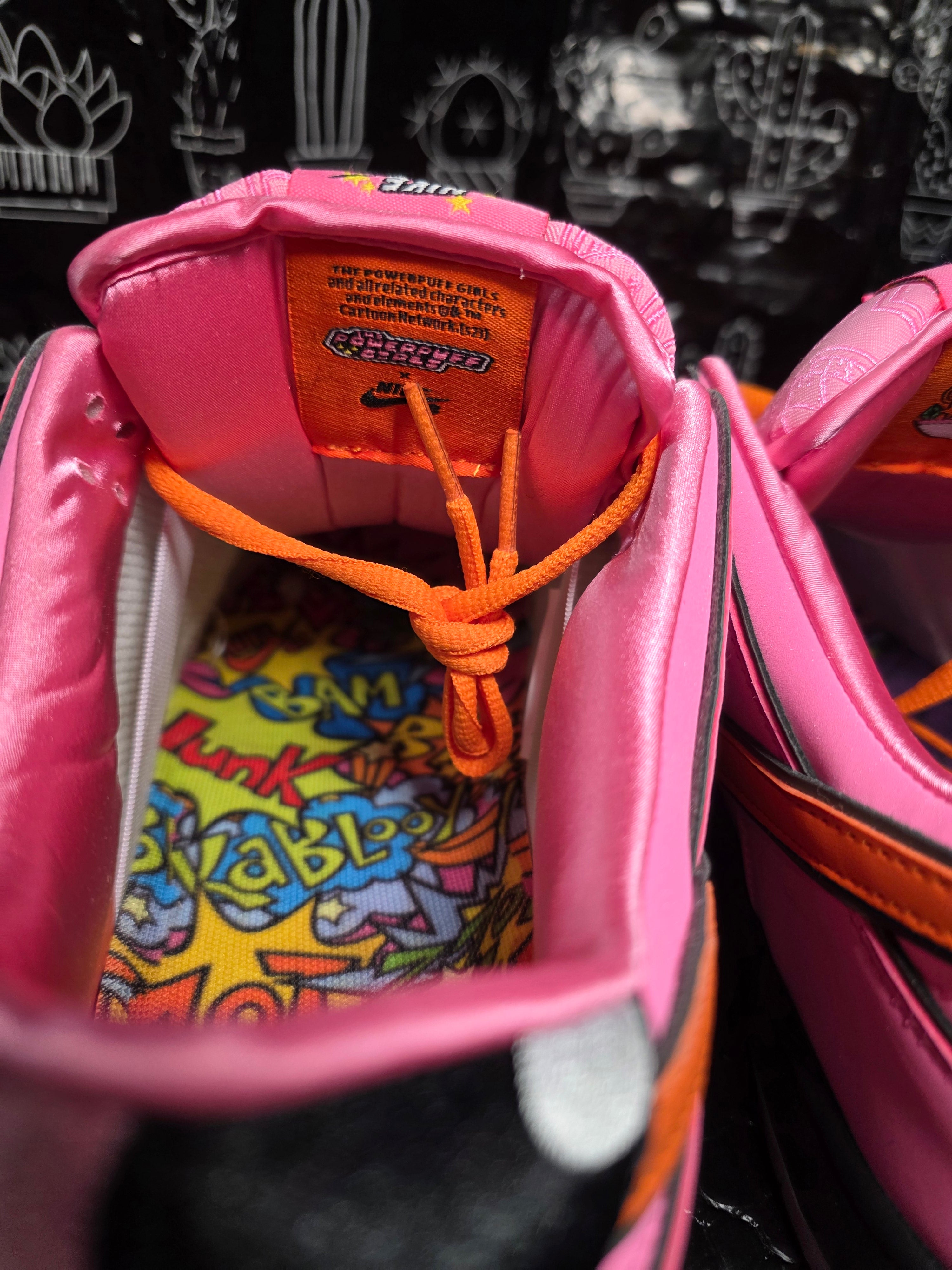 Nike SB Dunk Blossom – Power Puff Girls Inspired Design – US 11 – New