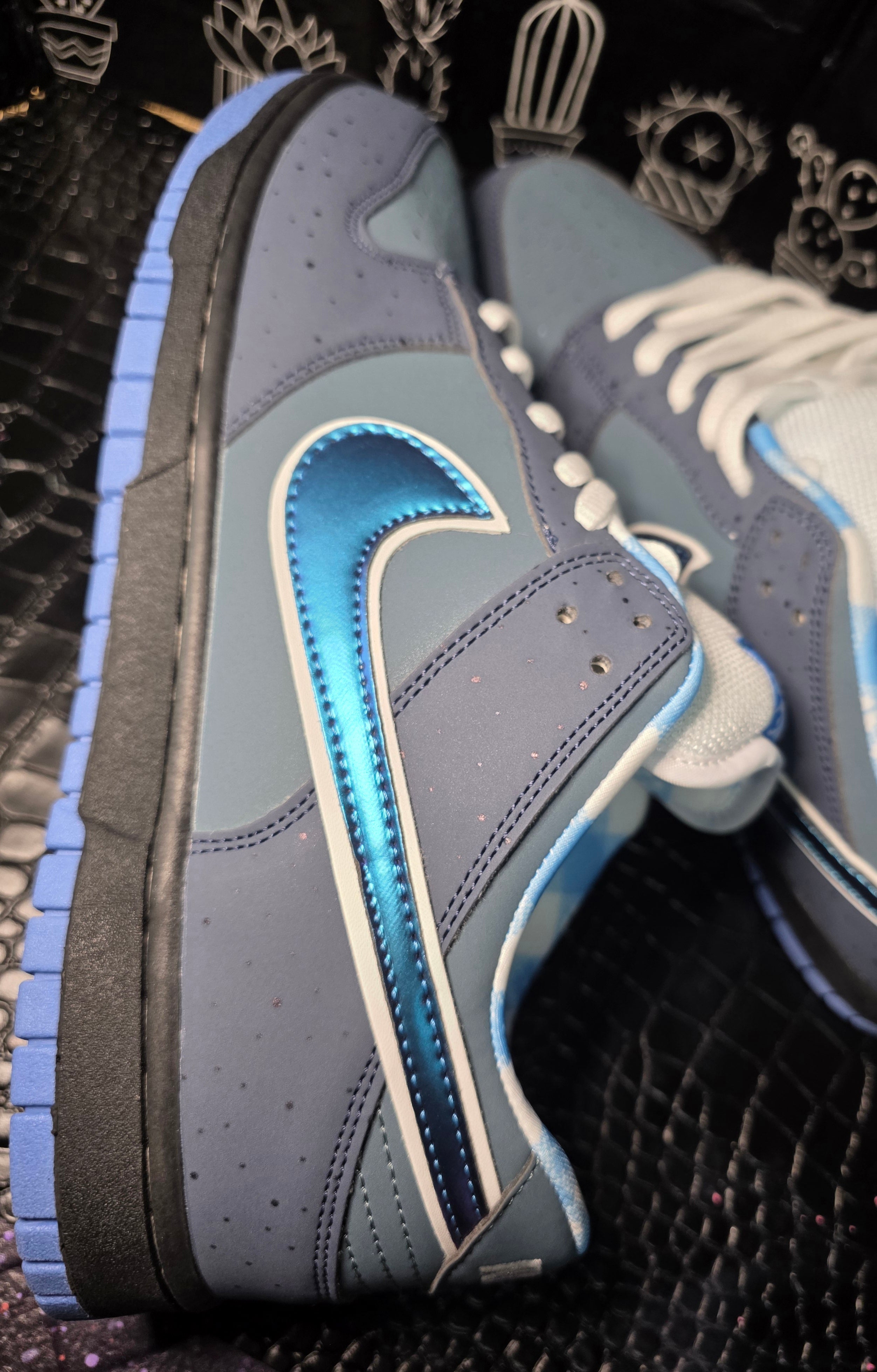 Nike SB Dunk Low “Blue Lobster Inspired.” US 11 — New