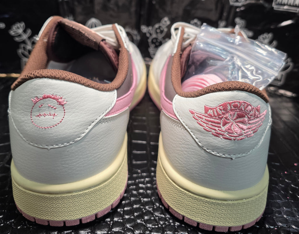 Jordan 1 Low “Travis Scott" Inspired Design – Cream, Brown & Pink.  "Fantasy" Colorway — US 11 — New