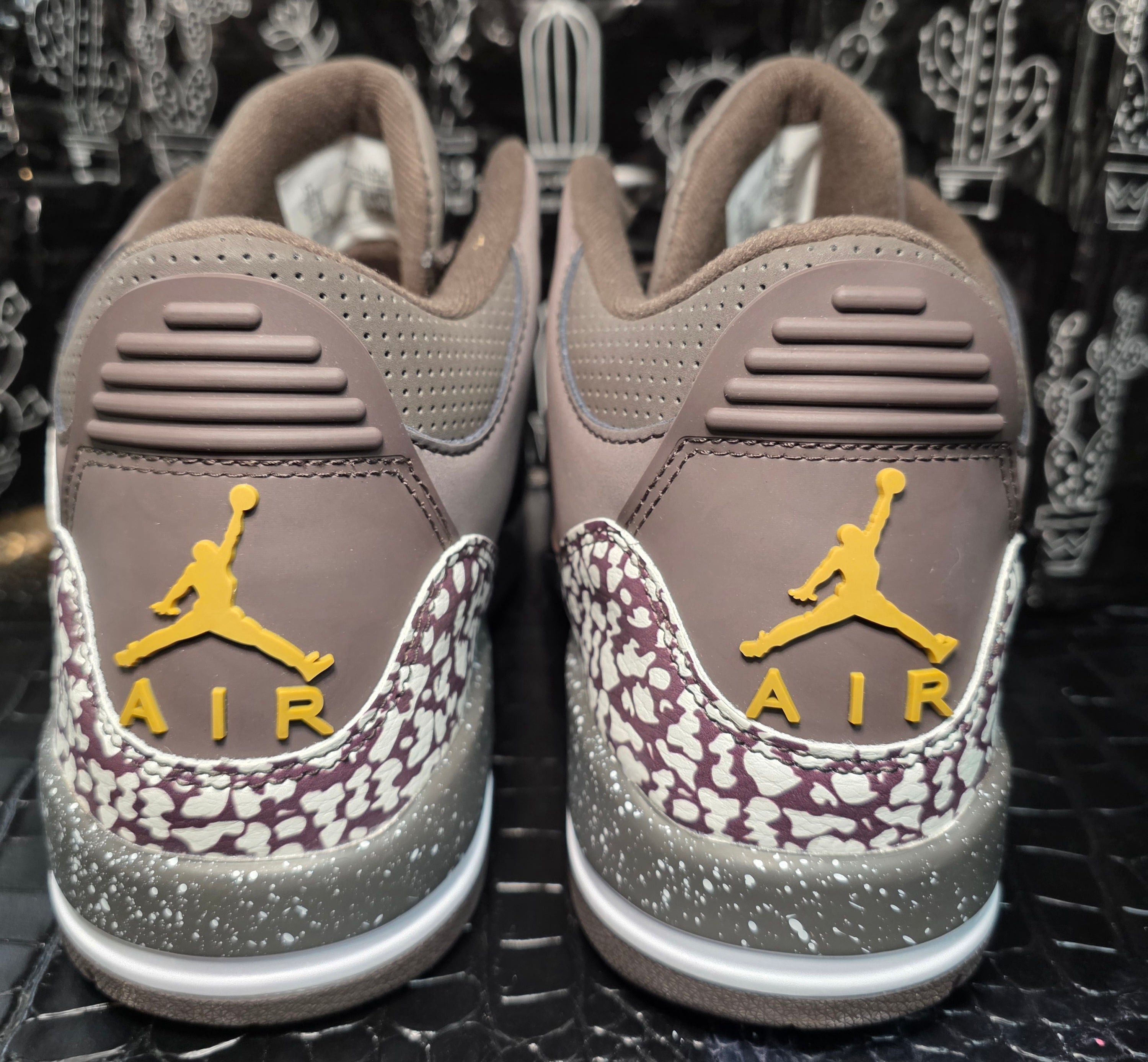 Jordan 3 “Travis Scott Design Inspired.” Fantasy Build — US 11 — New