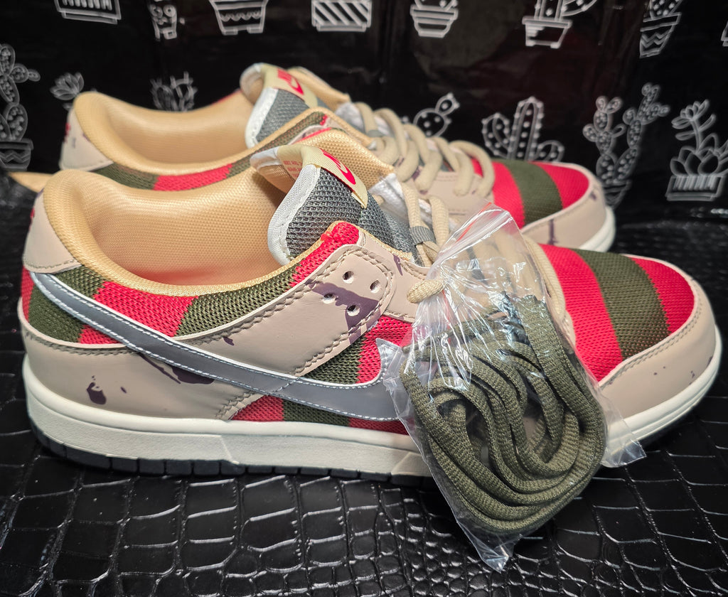 Freddy Krueger SB Dunk – Horror‑Inspired Fan Build – US 11 – New